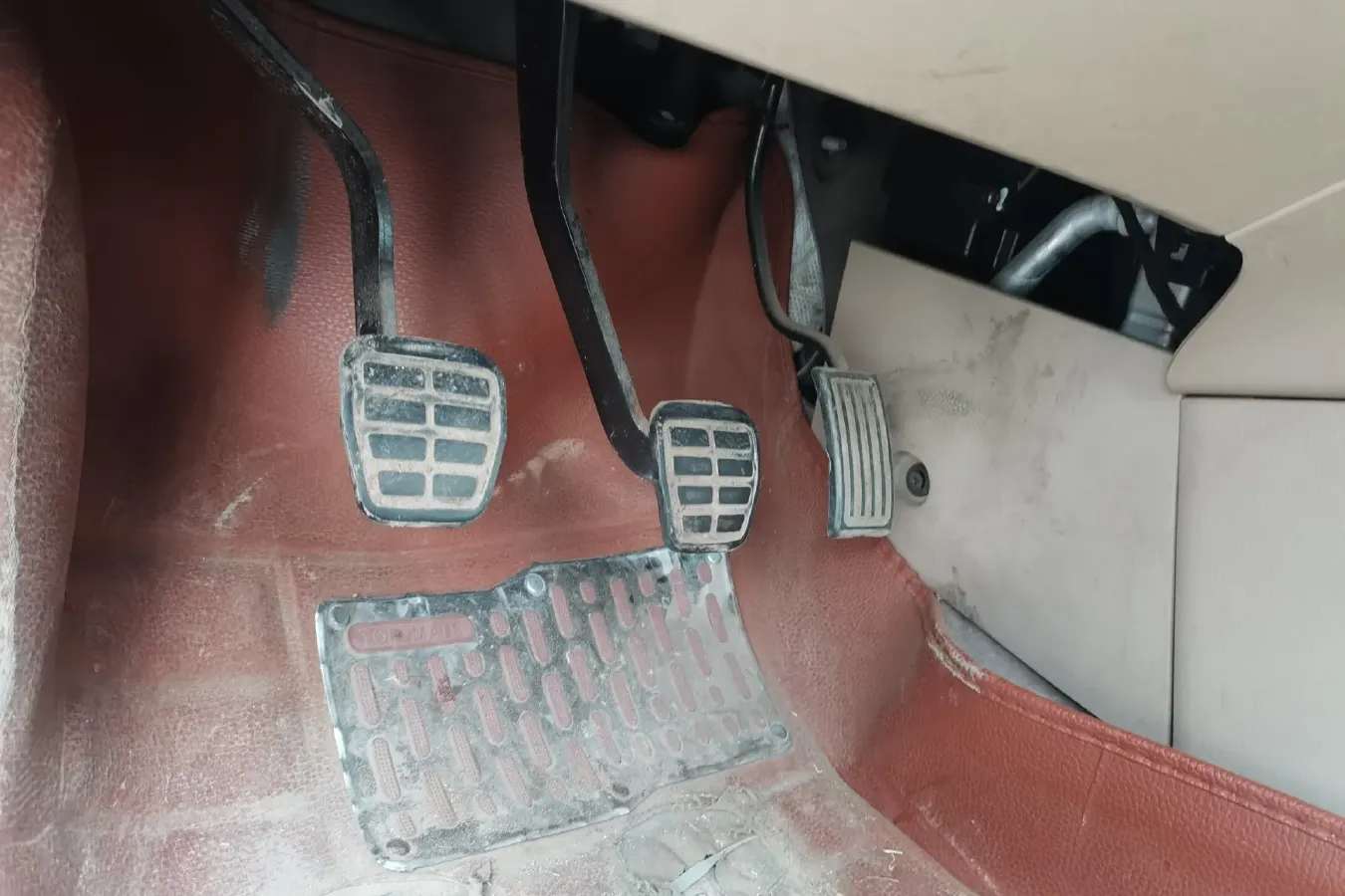 2014 Chery E5 1.5L 109HP L4 5MT,autocango,china used car exporter,china ev exporter,chinese used car exporter,chinese used ev exporter