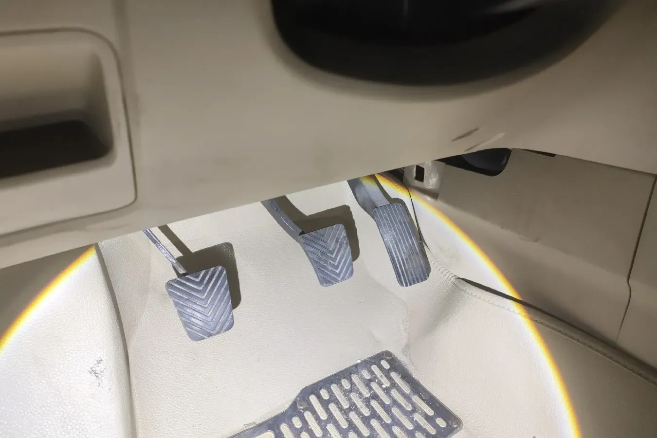 2015 ChangAn Eado 1.6L 125HP L4 5MT,autocango,china used car exporter,china ev exporter,chinese used car exporter,chinese used ev exporter