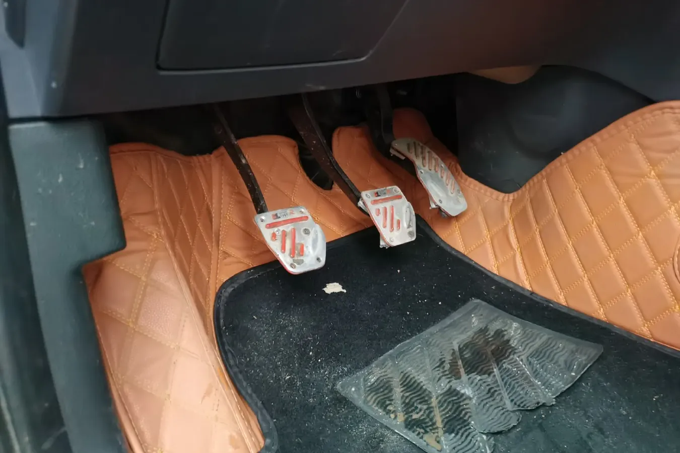 2017 Foton Gratour im6 1.5L 116HP L4 5MT,autocango,china used car exporter,china ev exporter,chinese used car exporter,chinese used ev exporter