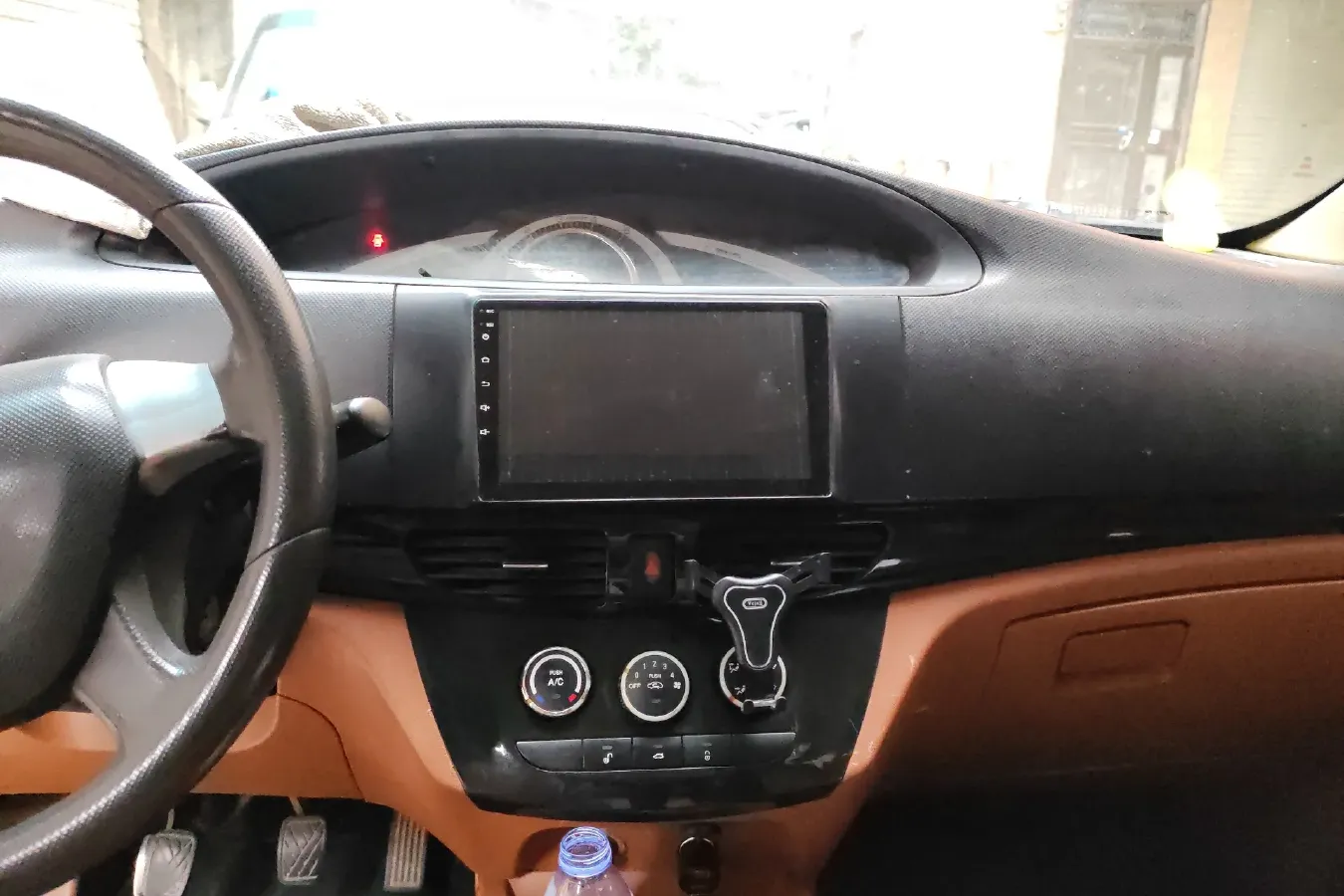 2015 LiFan LeTu 1.5L 109HP L4 5MT,autocango,china used car exporter,china ev exporter,chinese used car exporter,chinese used ev exporter