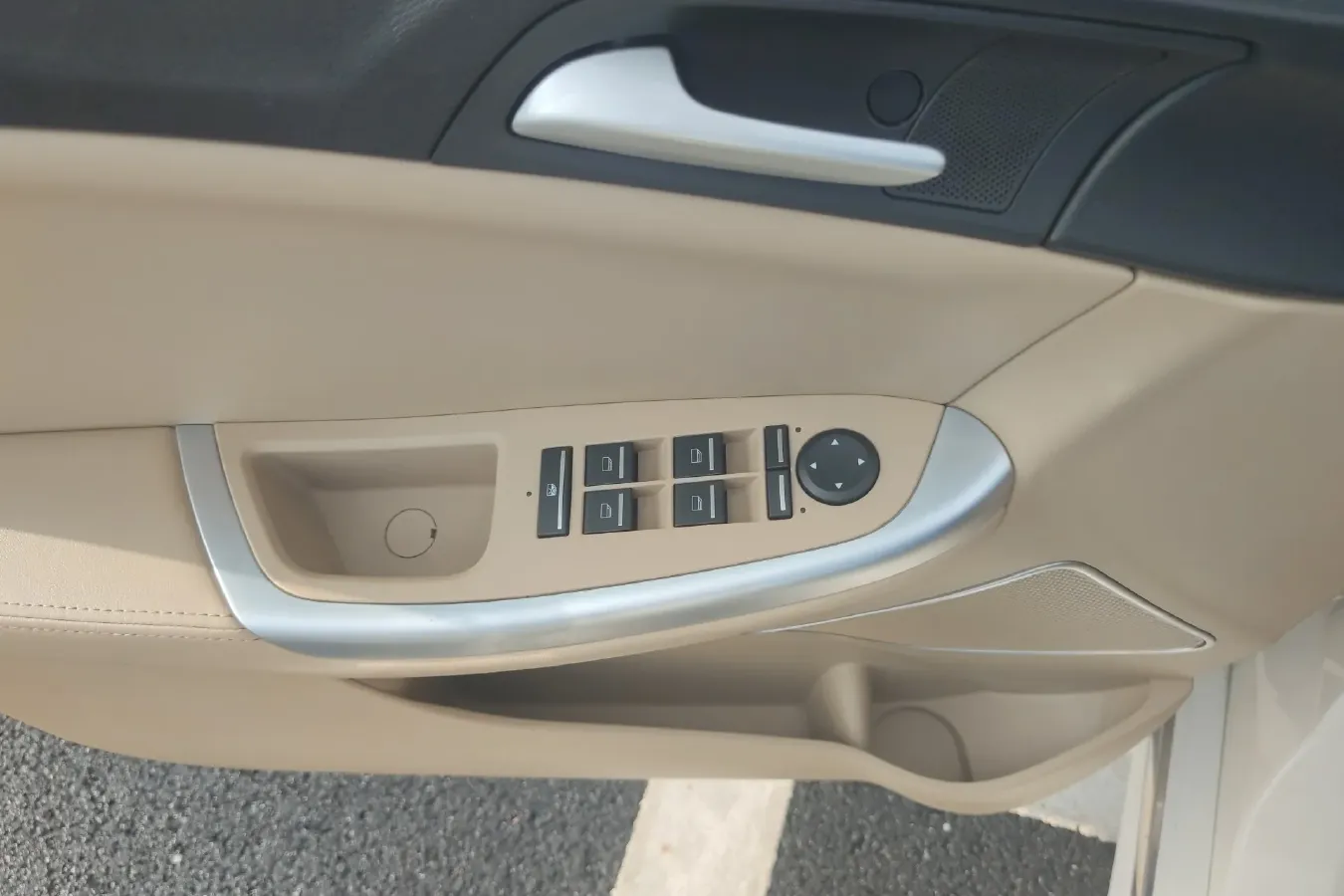 2014 Roewe e550 1.5L 109HP L4 2AT PHEV 11.8KWH,autocango,china used car exporter,china ev exporter,chinese used car exporter,chinese used ev exporter