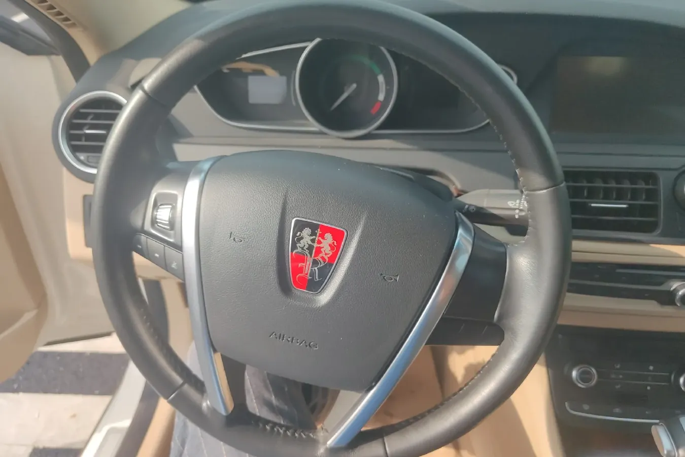 2014 Roewe e550 1.5L 109HP L4 2AT PHEV 11.8KWH,autocango,china used car exporter,china ev exporter,chinese used car exporter,chinese used ev exporter