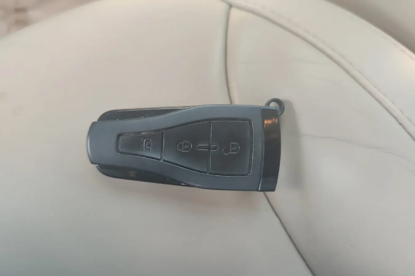 2014 Roewe e550 1.5L 109HP L4 2AT PHEV 11.8KWH,autocango,china used car exporter,china ev exporter,chinese used car exporter,chinese used ev exporter