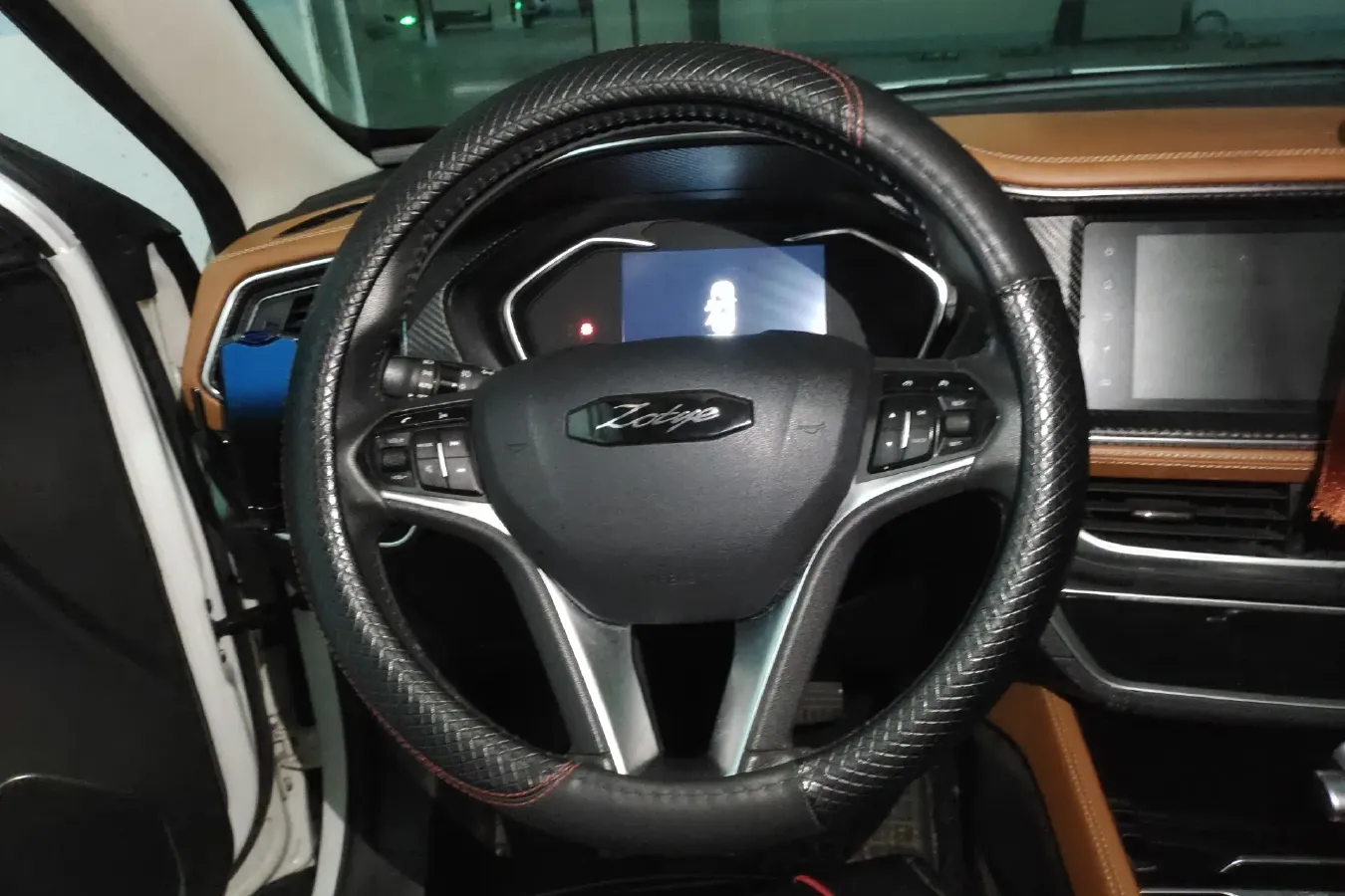 2017 Zotye T300 1.5T 144HP L4 CVT,autocango,china used car exporter,china ev exporter,chinese used car exporter,chinese used ev exporter