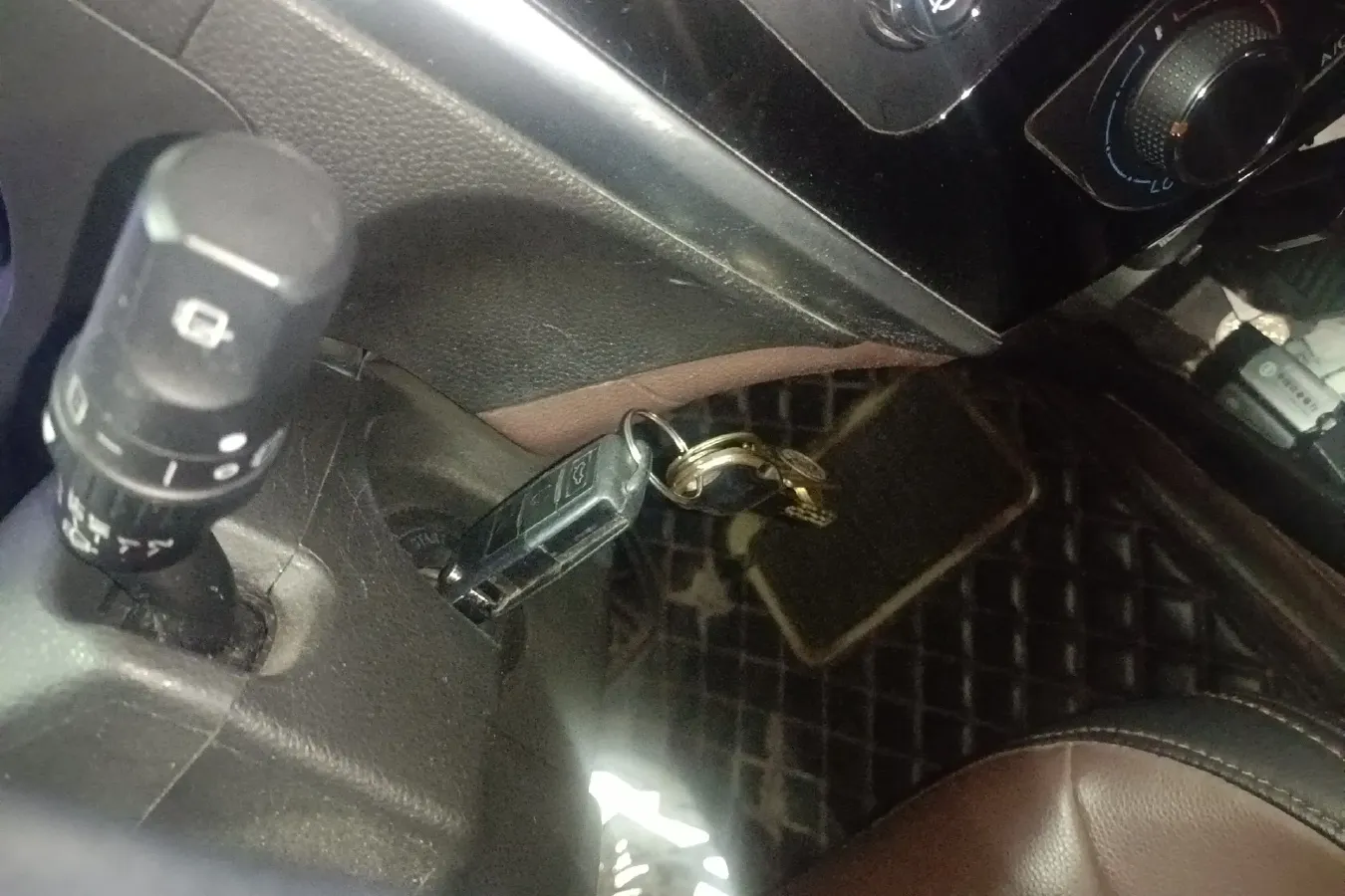 2016 DongFeng Forthing SX6 1.6L 122HP L4 5MT,autocango,china used car exporter,china ev exporter,chinese used car exporter,chinese used ev exporter