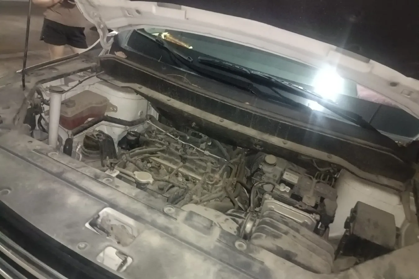 2016 DongFeng Forthing SX6 1.6L 122HP L4 5MT,autocango,china used car exporter,china ev exporter,chinese used car exporter,chinese used ev exporter