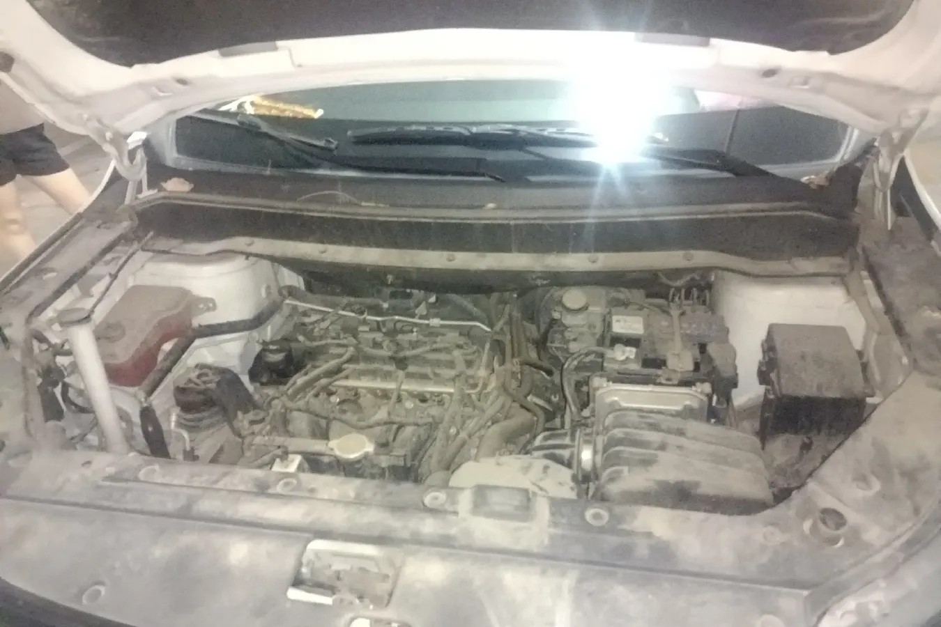 2016 DongFeng Forthing SX6 1.6L 122HP L4 5MT,autocango,china used car exporter,china ev exporter,chinese used car exporter,chinese used ev exporter