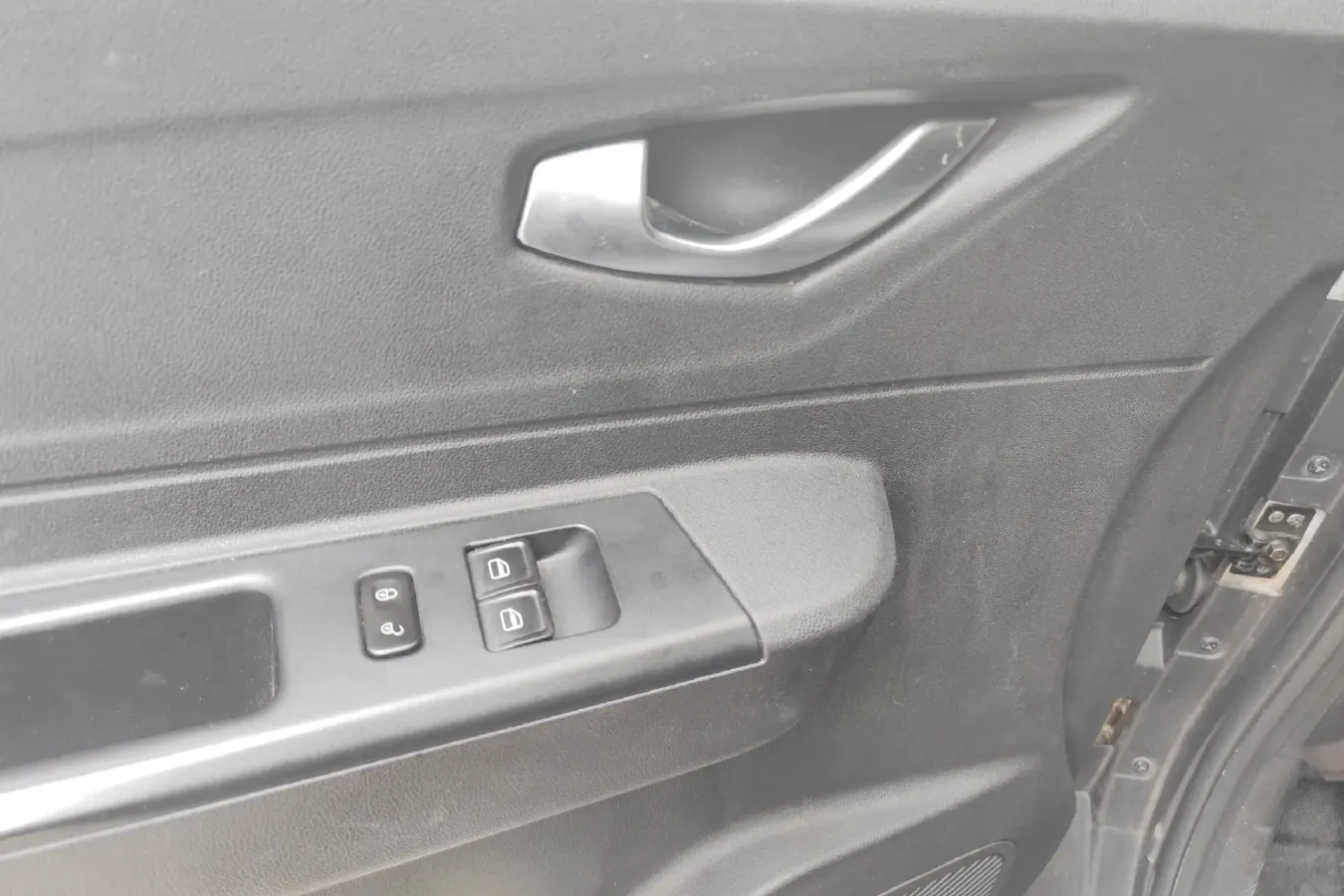 2019 Karry Dolphin EV BEV 44.5KWH,autocango,china used car exporter,china ev exporter,chinese used car exporter,chinese used ev exporter