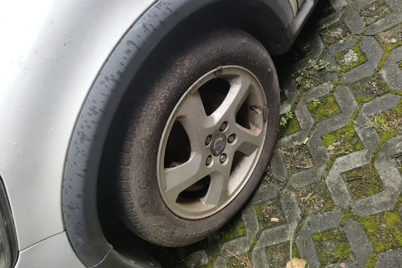 2010 Volvo C30 2.0L 145HP L4 6DCT,autocango,china used car exporter,china ev exporter,chinese used car exporter,chinese used ev exporter