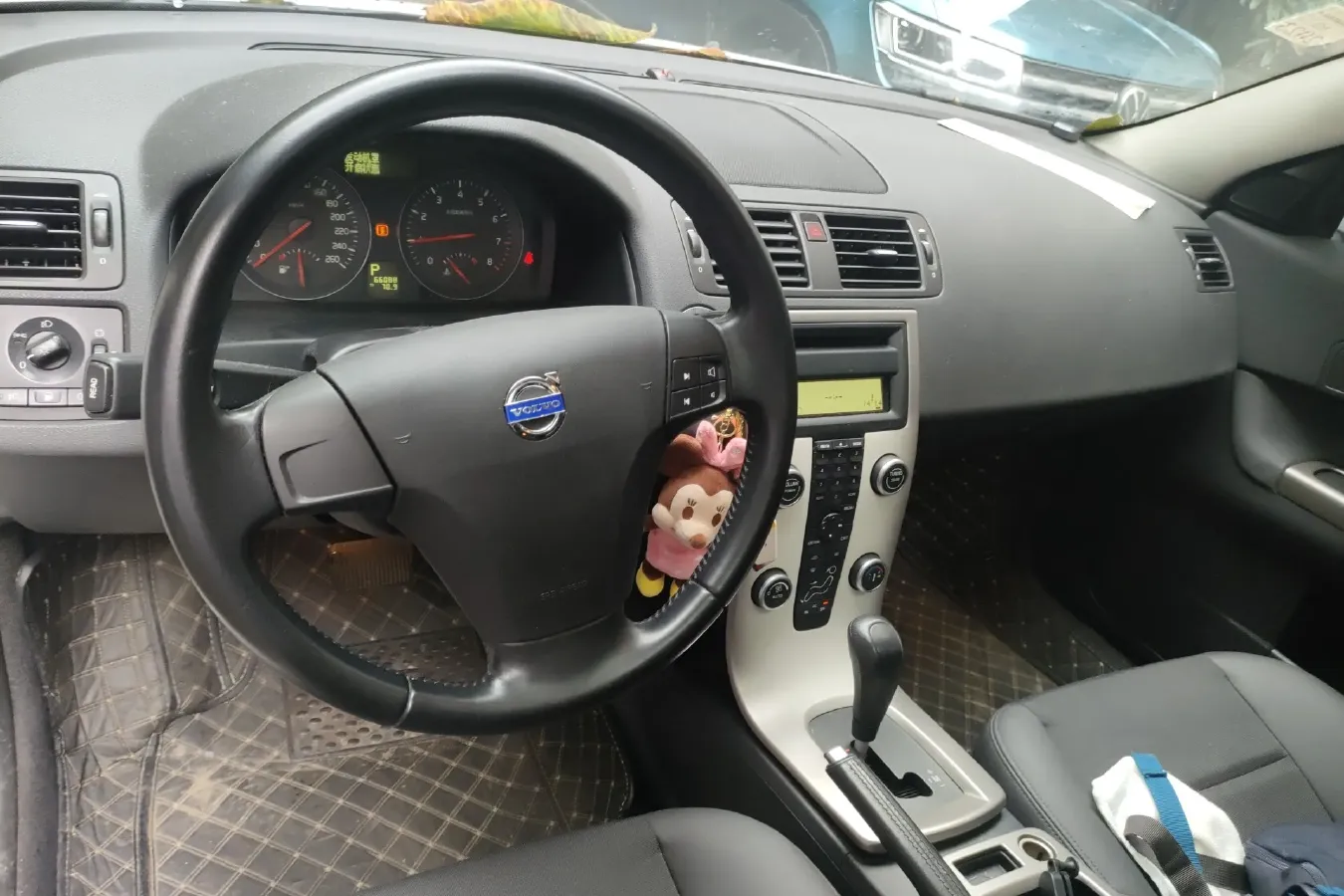 2010 Volvo C30 2.0L 145HP L4 6DCT,autocango,china used car exporter,china ev exporter,chinese used car exporter,chinese used ev exporter