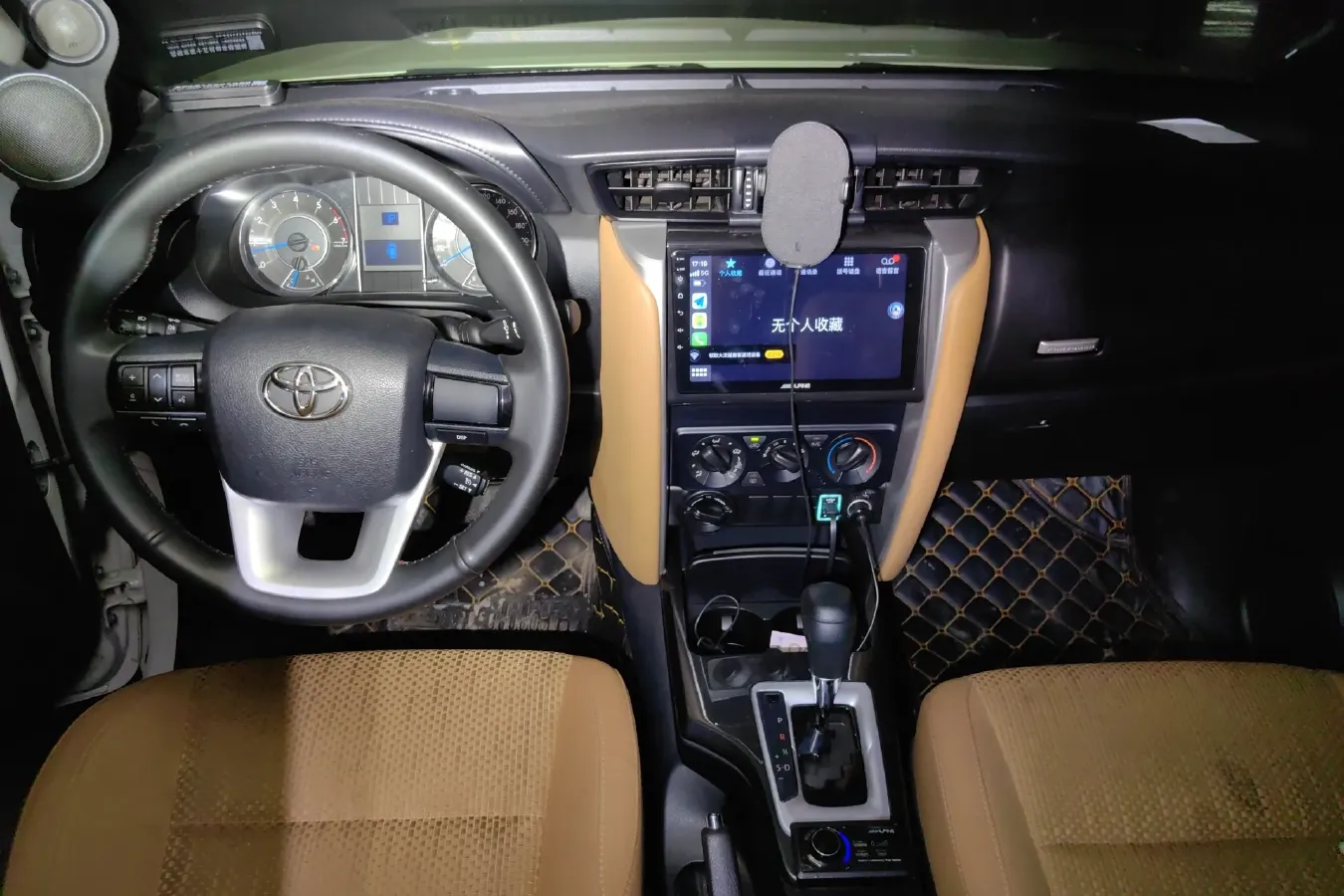 2016 Toyota Fortuner 2.7L 163HP L4 6AT,autocango,china used car exporter,china ev exporter,chinese used car exporter,chinese used ev exporter