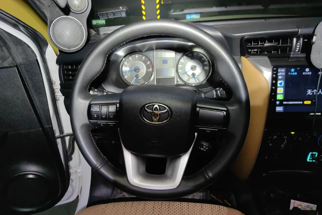 2016 Toyota Fortuner 2.7L 163HP L4 6AT,autocango,china used car exporter,china ev exporter,chinese used car exporter,chinese used ev exporter