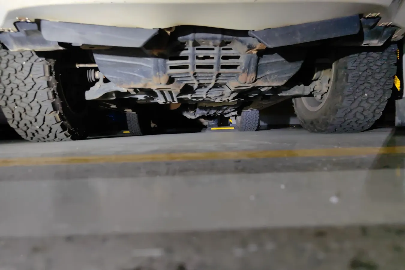 2016 Toyota Fortuner 2.7L 163HP L4 6AT,autocango,china used car exporter,china ev exporter,chinese used car exporter,chinese used ev exporter