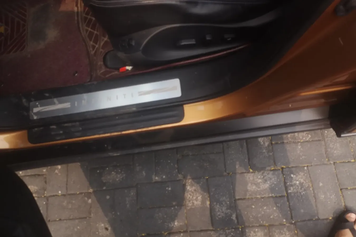 2015 Infiniti QX70 3.7L 351HP V6 7AT,autocango,china used car exporter,china ev exporter,chinese used car exporter,chinese used ev exporter