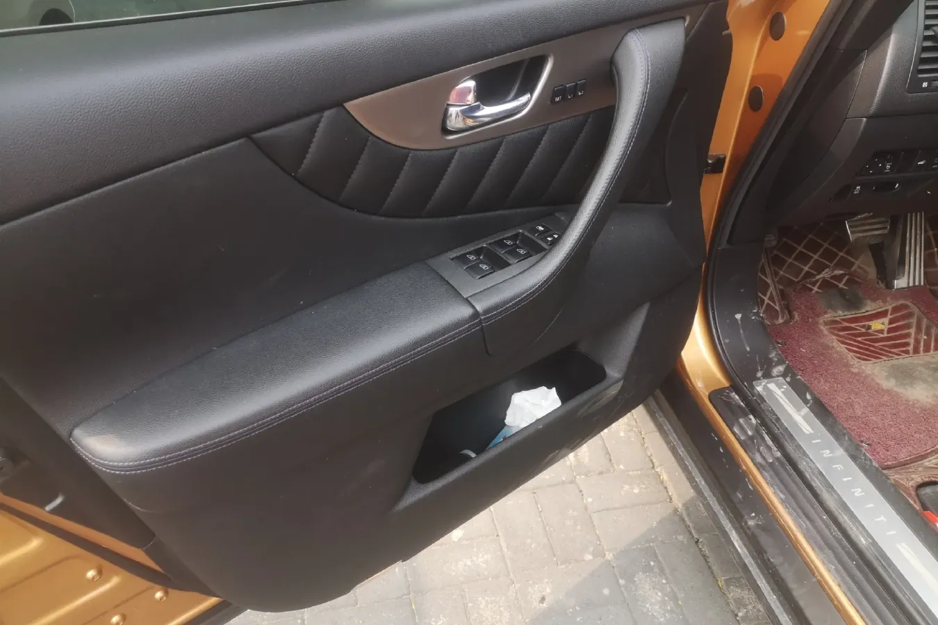 2015 Infiniti QX70 3.7L 351HP V6 7AT,autocango,china used car exporter,china ev exporter,chinese used car exporter,chinese used ev exporter