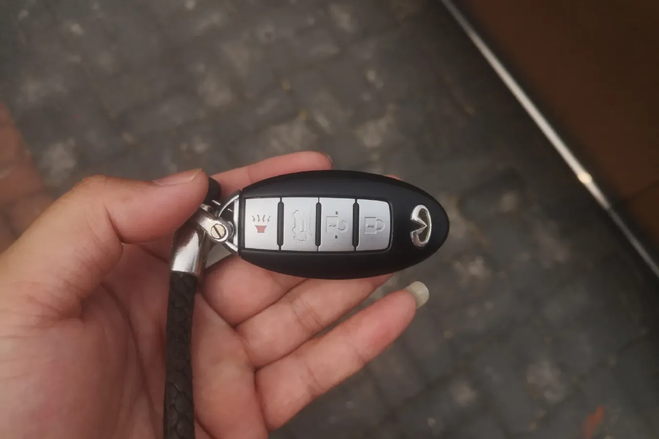 2015 Infiniti QX70 3.7L 351HP V6 7AT,autocango,china used car exporter,china ev exporter,chinese used car exporter,chinese used ev exporter