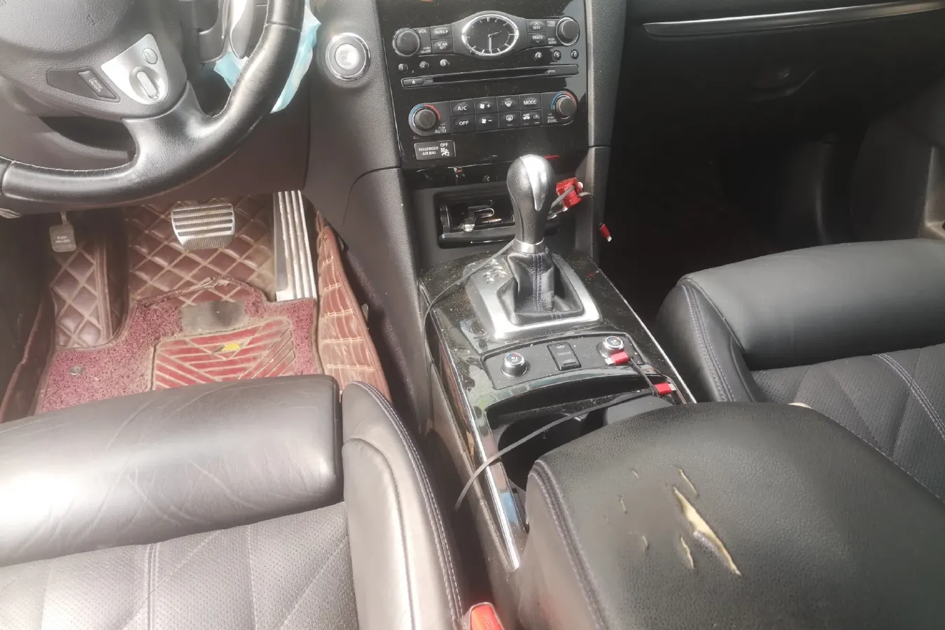 2015 Infiniti QX70 3.7L 351HP V6 7AT,autocango,china used car exporter,china ev exporter,chinese used car exporter,chinese used ev exporter