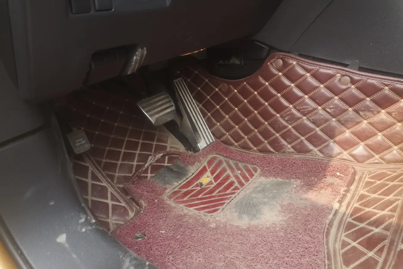 2015 Infiniti QX70 3.7L 351HP V6 7AT,autocango,china used car exporter,china ev exporter,chinese used car exporter,chinese used ev exporter