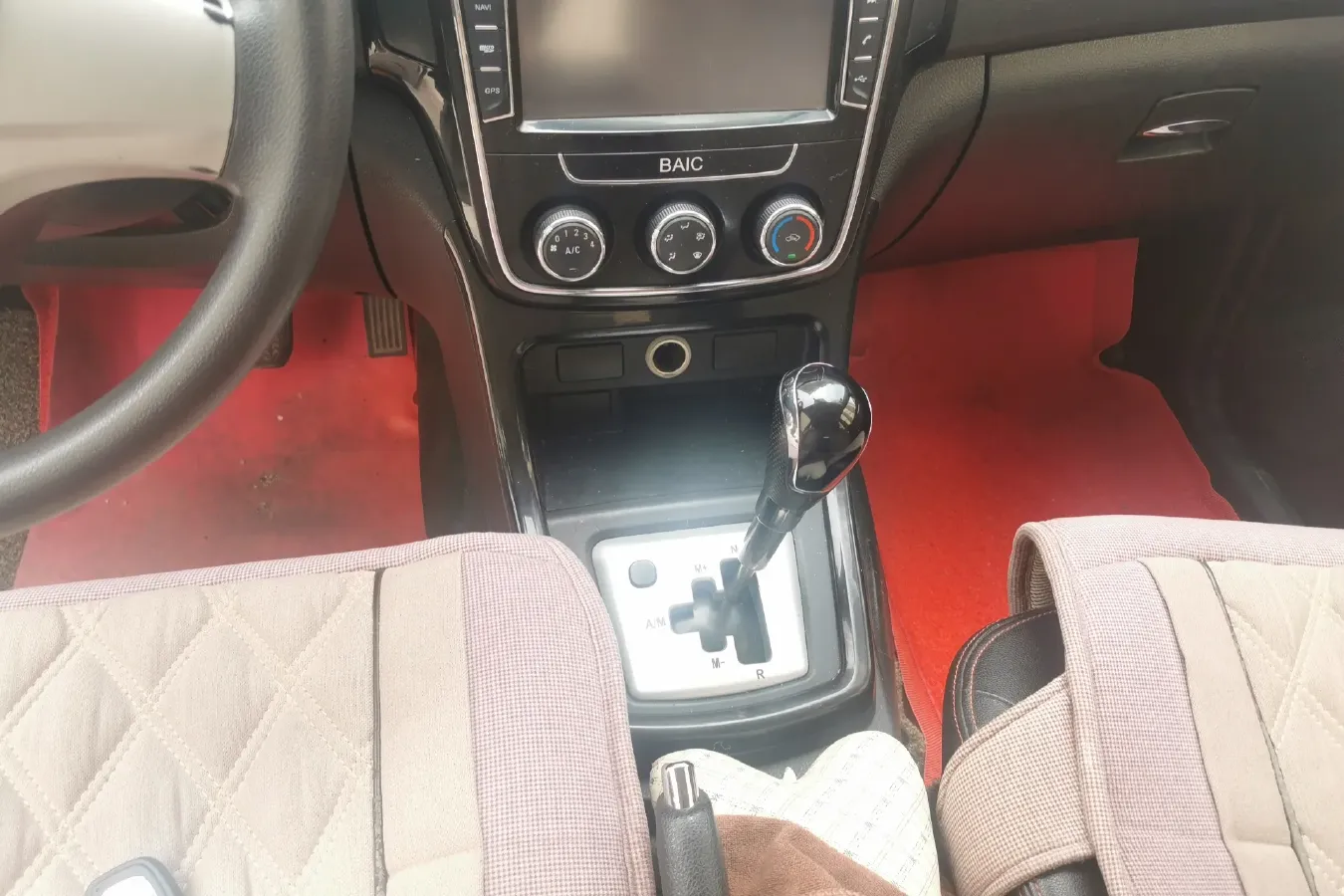 2015 BAIC Hyosow H2 1.5L 113HP L4 6AMT,autocango,china used car exporter,china ev exporter,chinese used car exporter,chinese used ev exporter