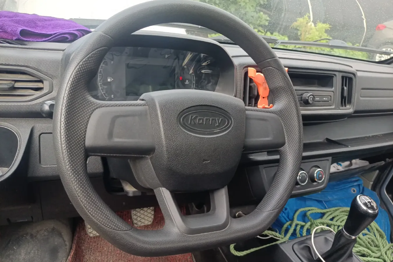 2022 Karry X6 1.6L 122HP L4 5MT,autocango,china used car exporter,china ev exporter,chinese used car exporter,chinese used ev exporter