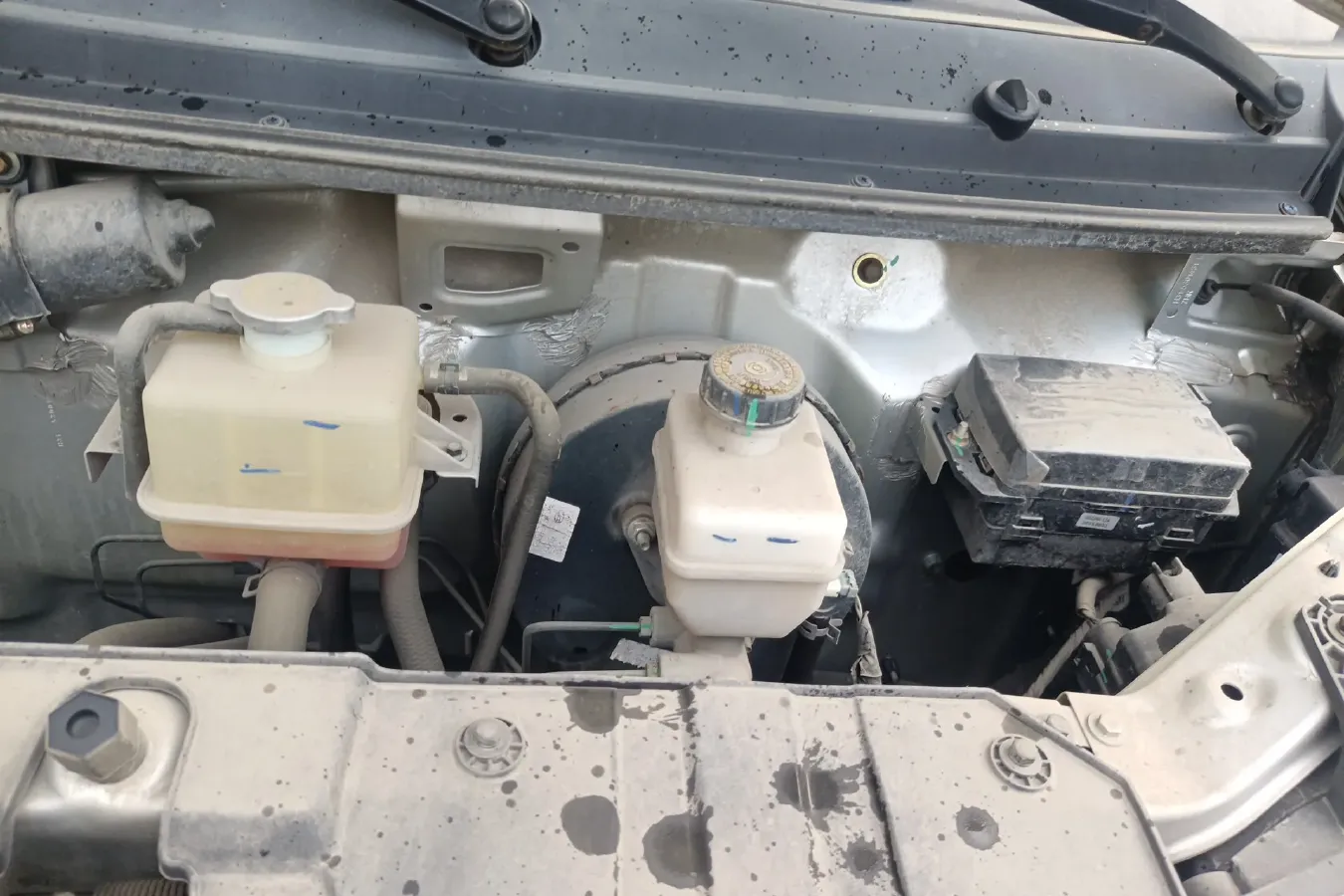 2022 Karry X6 1.6L 122HP L4 5MT,autocango,china used car exporter,china ev exporter,chinese used car exporter,chinese used ev exporter