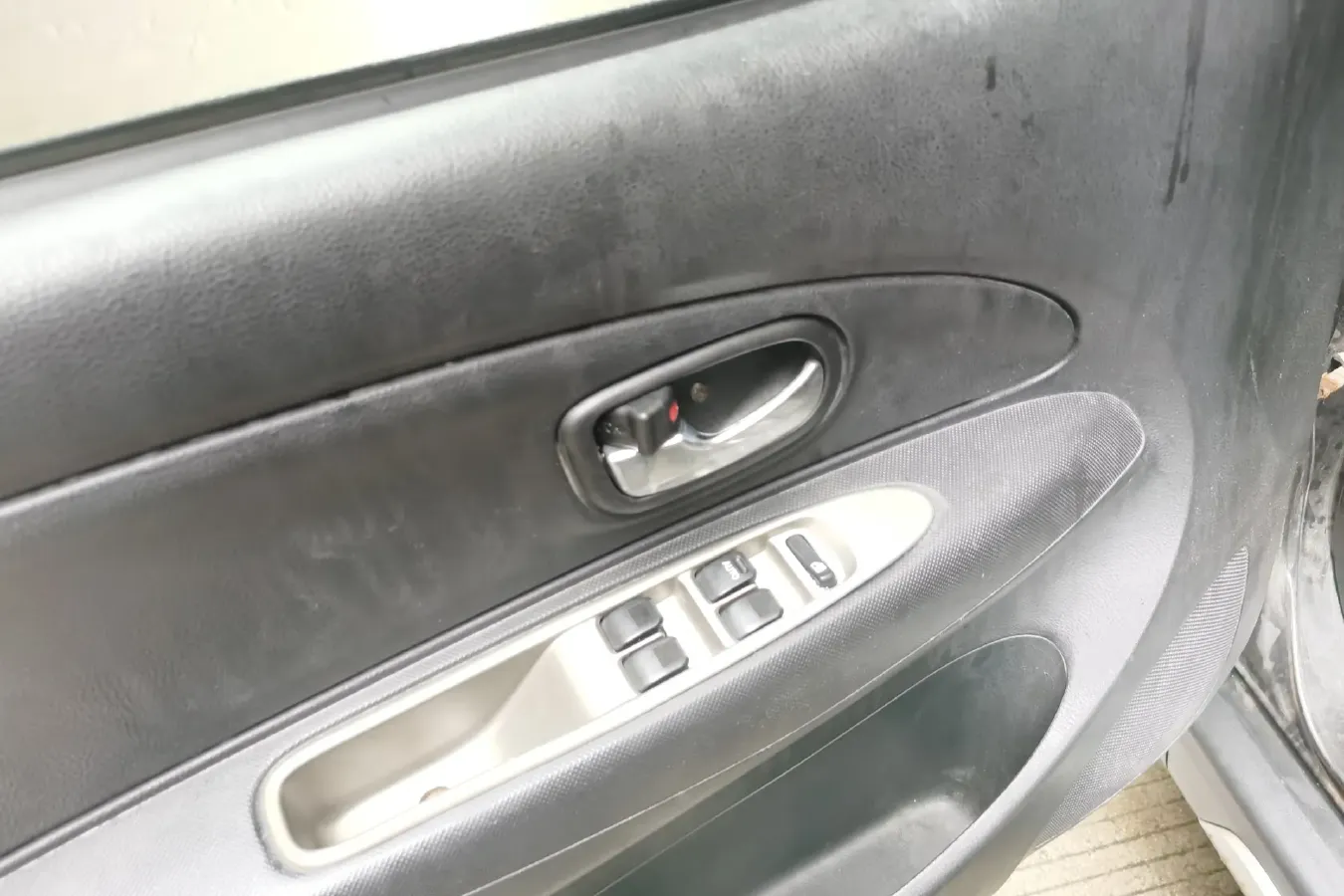 2011 FAW Senia S80 1.5L 109HP L4 5MT,autocango,china used car exporter,china ev exporter,chinese used car exporter,chinese used ev exporter