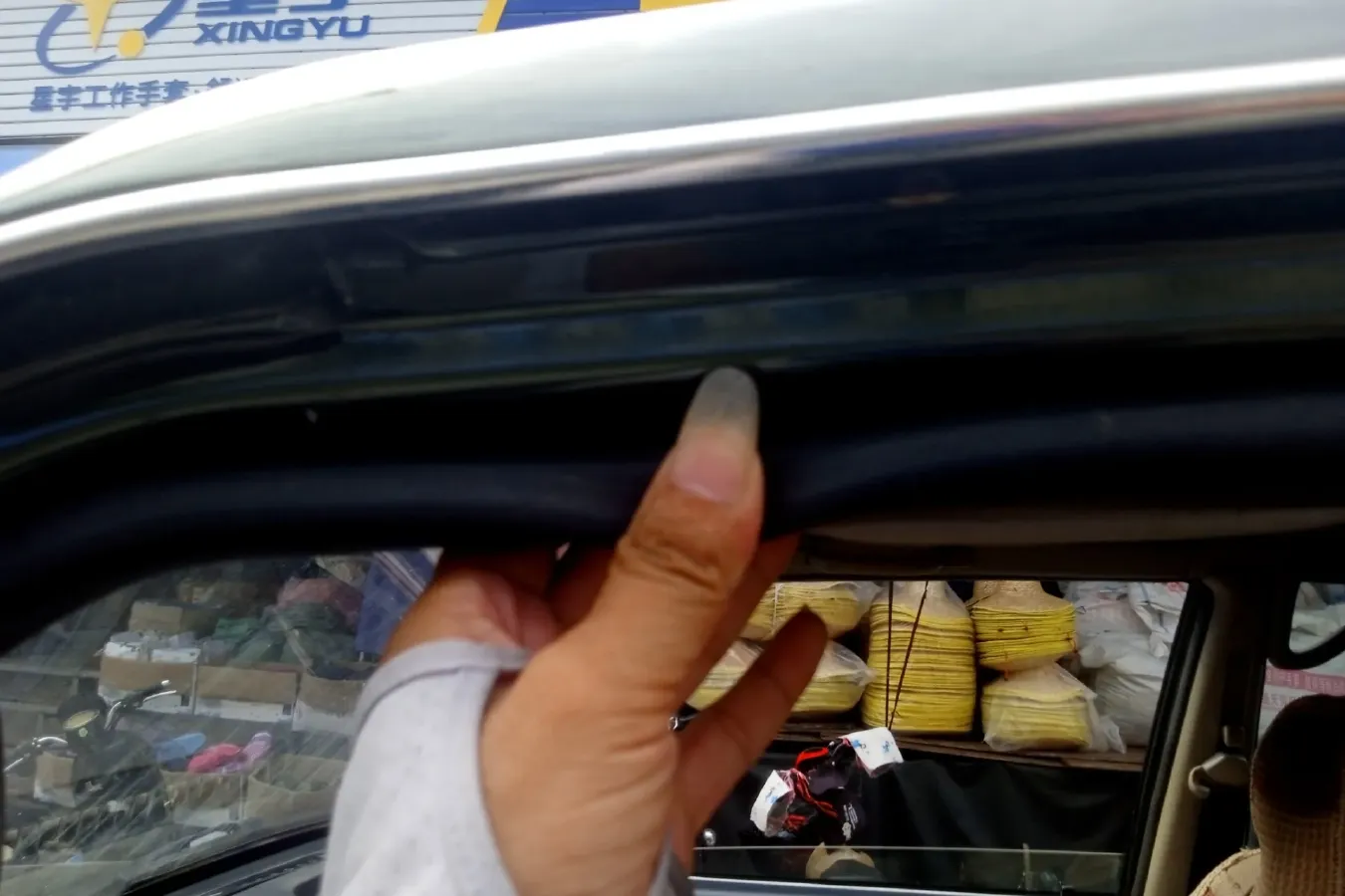 2015 Leopaard Q6 2.4L 147HP L4 5MT,autocango,china used car exporter,china ev exporter,chinese used car exporter,chinese used ev exporter