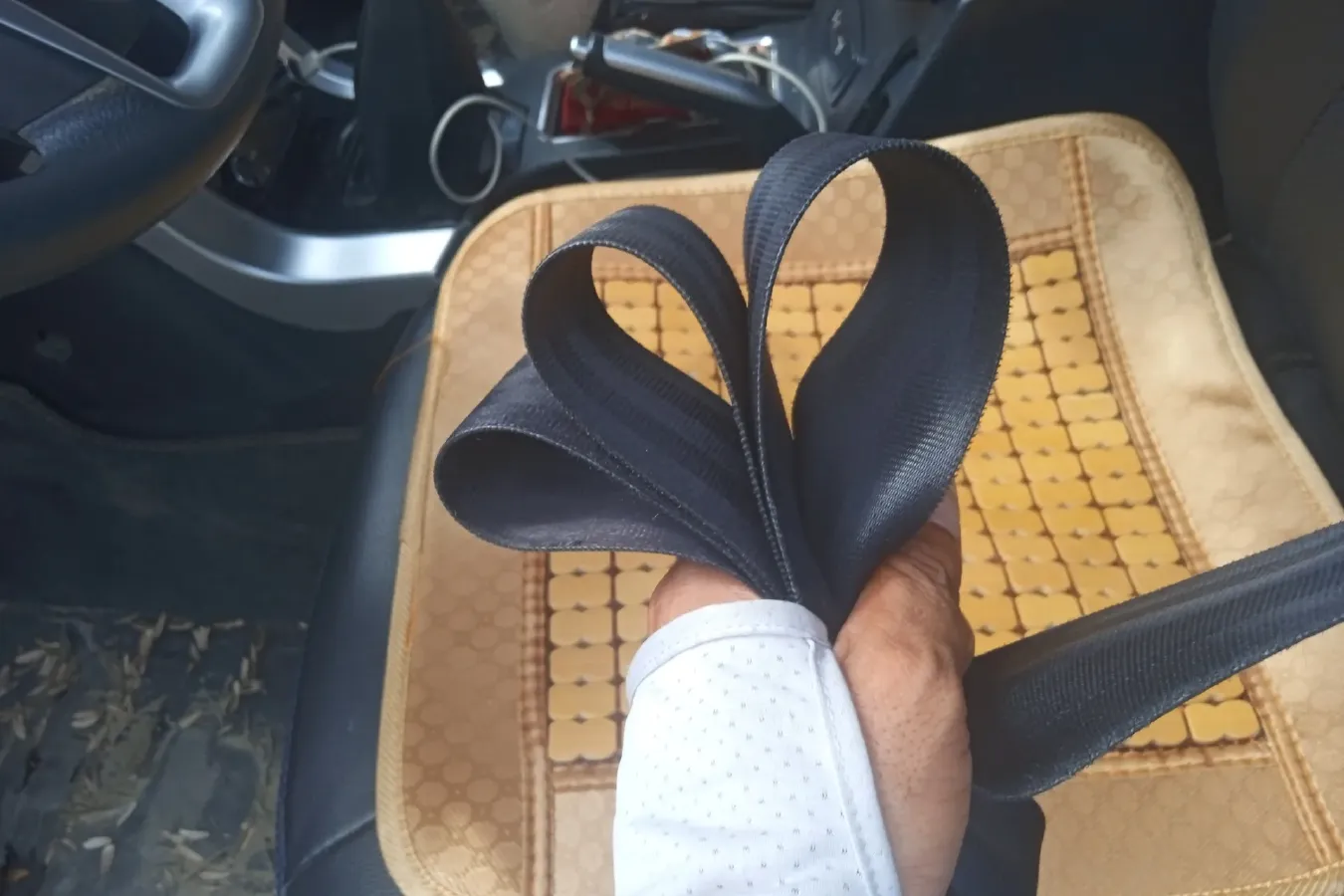 2015 Leopaard Q6 2.4L 147HP L4 5MT,autocango,china used car exporter,china ev exporter,chinese used car exporter,chinese used ev exporter