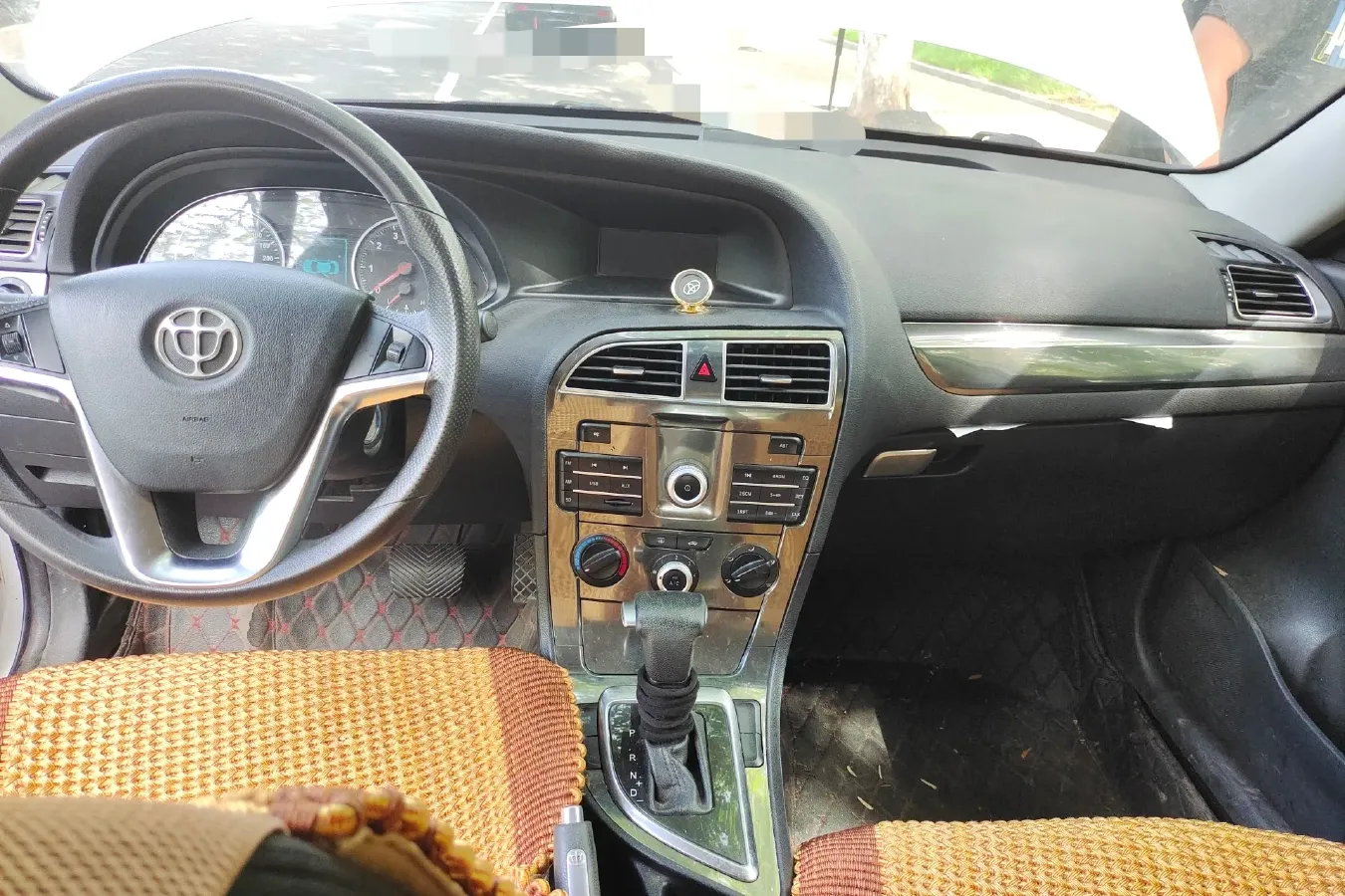 2017 Brilliance Auto H530 1.6L 118HP L4 5AT,autocango,china used car exporter,china ev exporter,chinese used car exporter,chinese used ev exporter