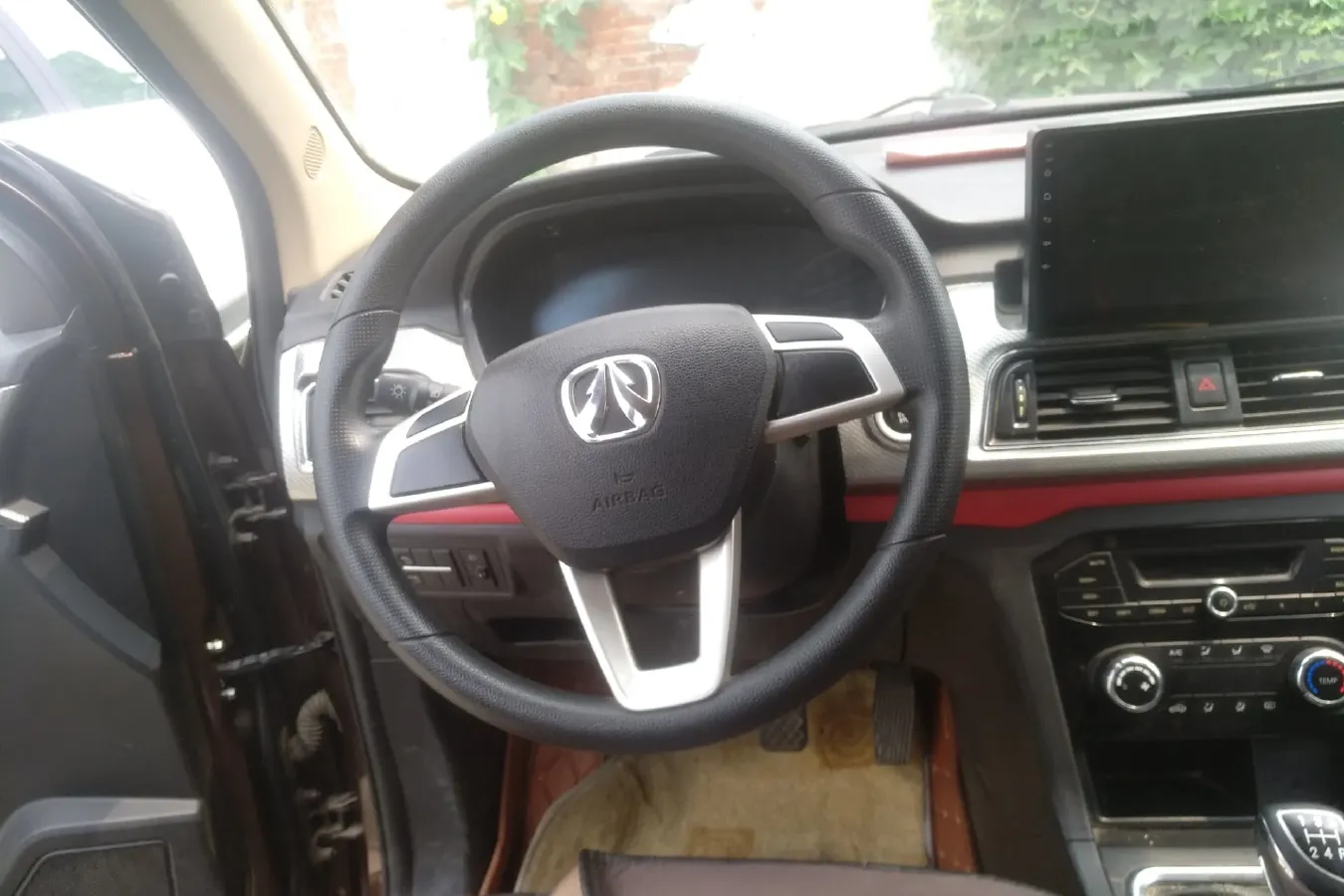 2017 BAIC WeiWang M50F 1.5L 116HP L4 5MT,autocango,china used car exporter,china ev exporter,chinese used car exporter,chinese used ev exporter