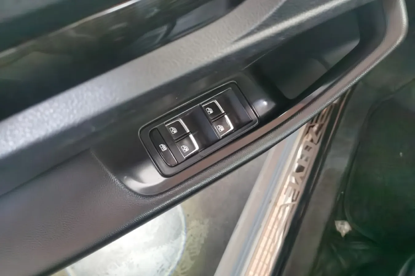 2017 Zotye Z360 1.5L 112HP L4 5MT,autocango,china used car exporter,china ev exporter,chinese used car exporter,chinese used ev exporter