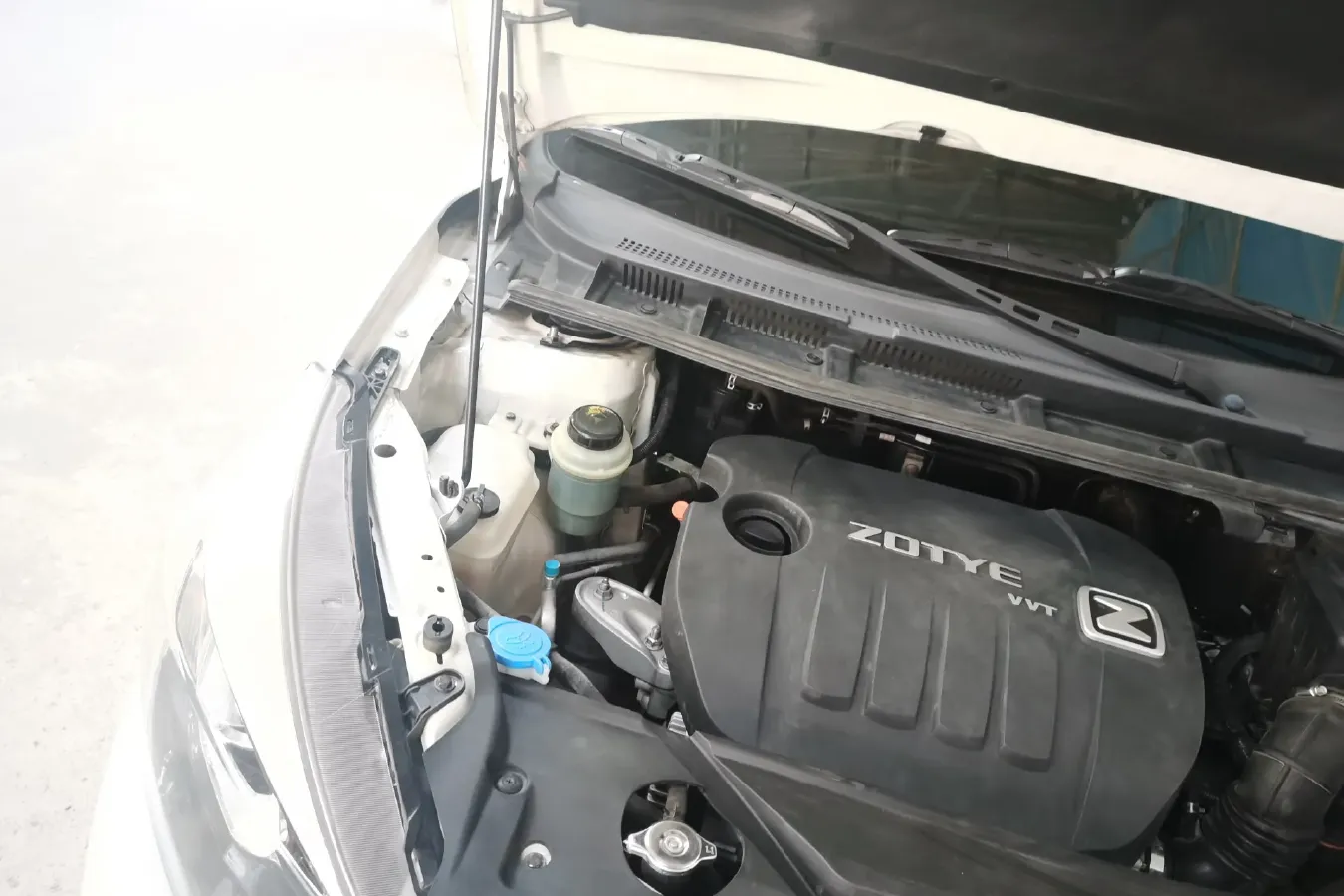 2017 Zotye Z360 1.5L 112HP L4 5MT,autocango,china used car exporter,china ev exporter,chinese used car exporter,chinese used ev exporter