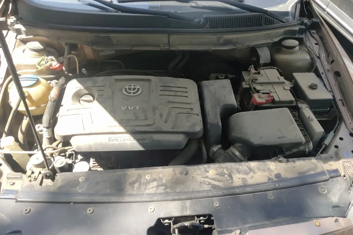 2014 Brilliance Auto H530 1.6L 118HP L4 5AT,autocango,china used car exporter,china ev exporter,chinese used car exporter,chinese used ev exporter