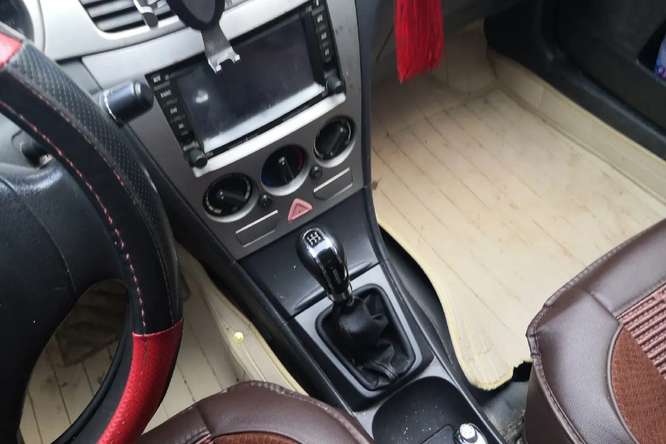 2011 DongFeng Aeolus S30 1.6L 106HP L4 5MT,autocango,china used car exporter,china ev exporter,chinese used car exporter,chinese used ev exporter