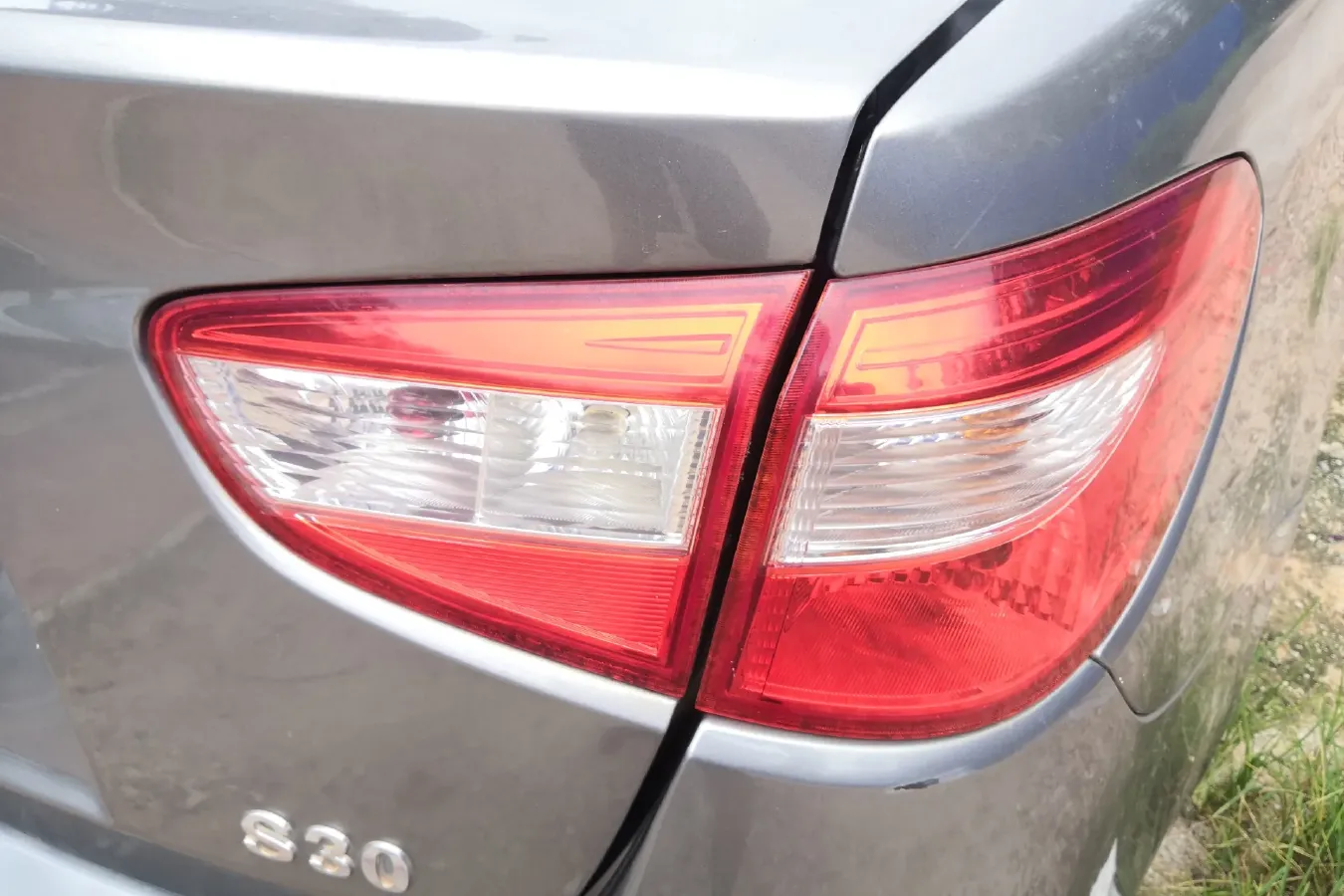 2011 DongFeng Aeolus S30 1.6L 106HP L4 5MT,autocango,china used car exporter,china ev exporter,chinese used car exporter,chinese used ev exporter