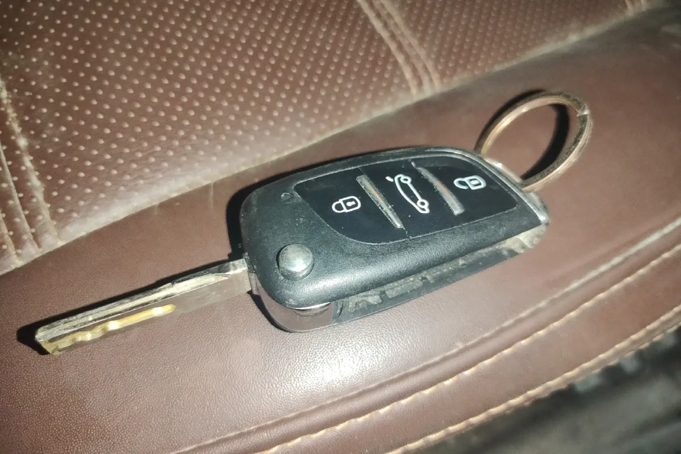 2016 Yema T70 1.5T 150HP L4 5MT,autocango,china used car exporter,china ev exporter,chinese used car exporter,chinese used ev exporter