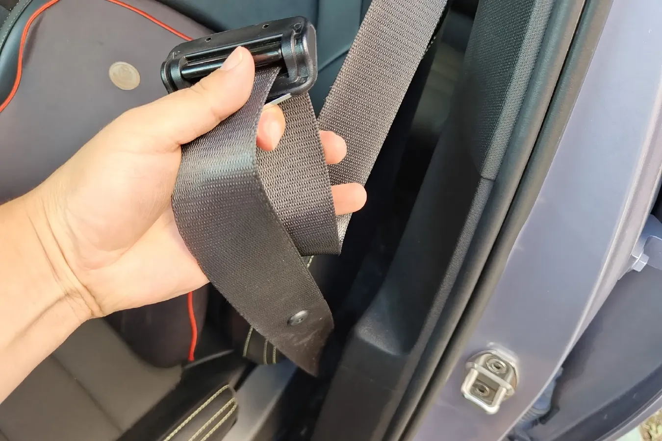 2021 Enovate ME5 Range Extended 98HP REEV 30.6KWH,autocango,china used car exporter,china ev exporter,chinese used car exporter,chinese used ev exporter