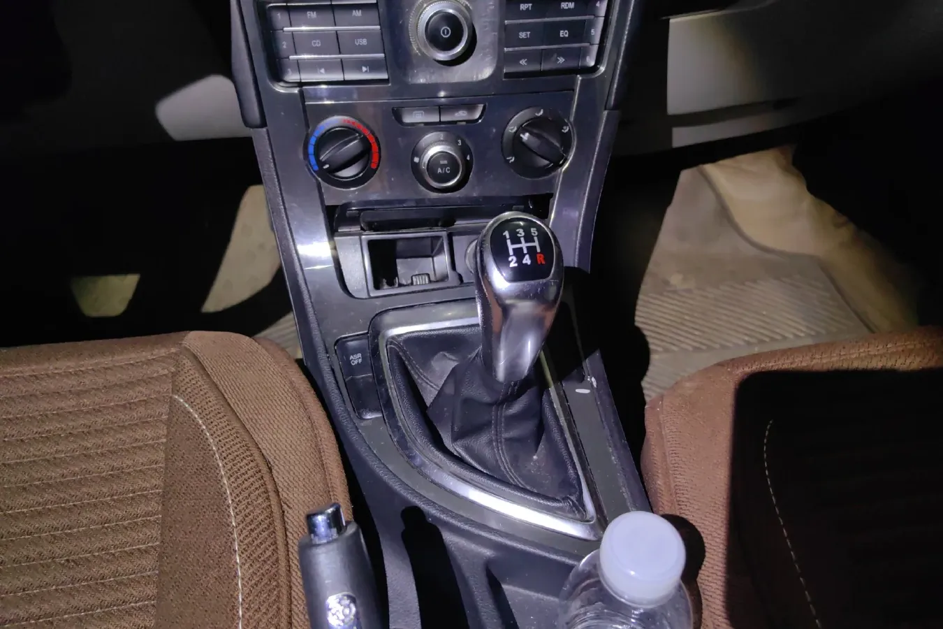 2011 Brilliance Auto H530 1.6L 118HP L4 5MT,autocango,china used car exporter,china ev exporter,chinese used car exporter,chinese used ev exporter