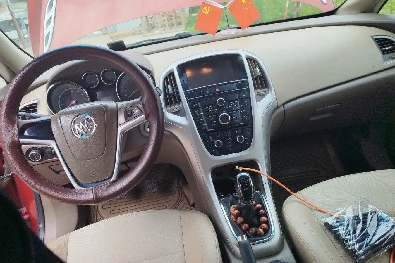 2012 Buick Excelle 1.6L 121HP L4 5MT,autocango,china used car exporter,china ev exporter,chinese used car exporter,chinese used ev exporter