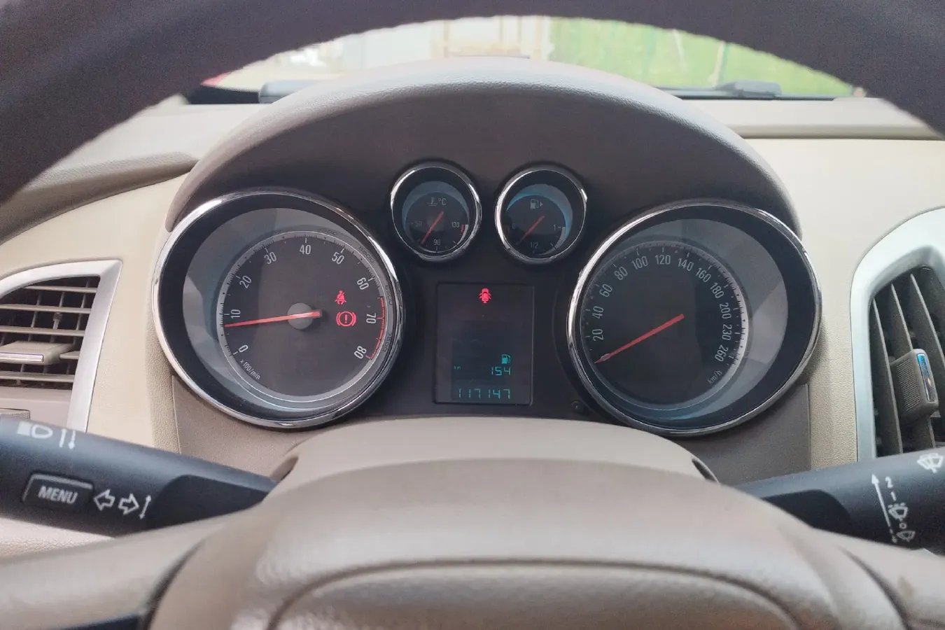 2012 Buick Excelle 1.6L 121HP L4 5MT,autocango,china used car exporter,china ev exporter,chinese used car exporter,chinese used ev exporter