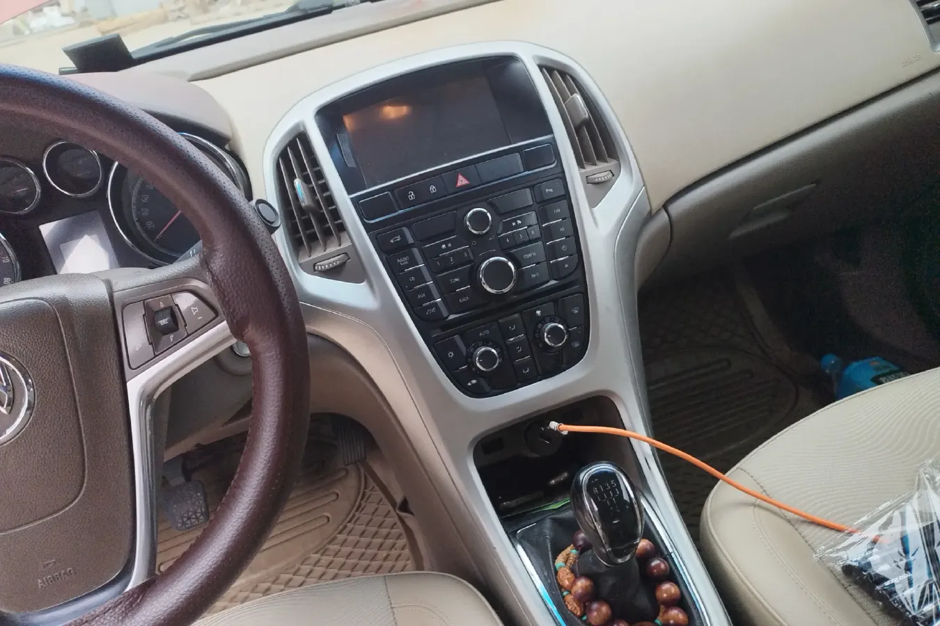 2012 Buick Excelle 1.6L 121HP L4 5MT,autocango,china used car exporter,china ev exporter,chinese used car exporter,chinese used ev exporter