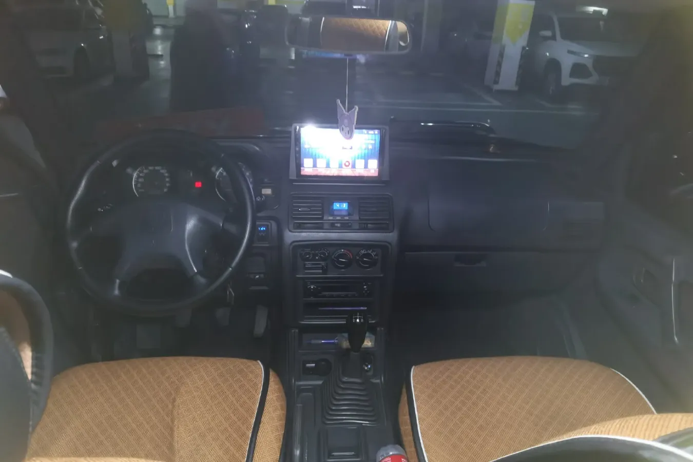 2009 Leopaard 6481 2.2L 129HP L4 5MT,autocango,china used car exporter,china ev exporter,chinese used car exporter,chinese used ev exporter