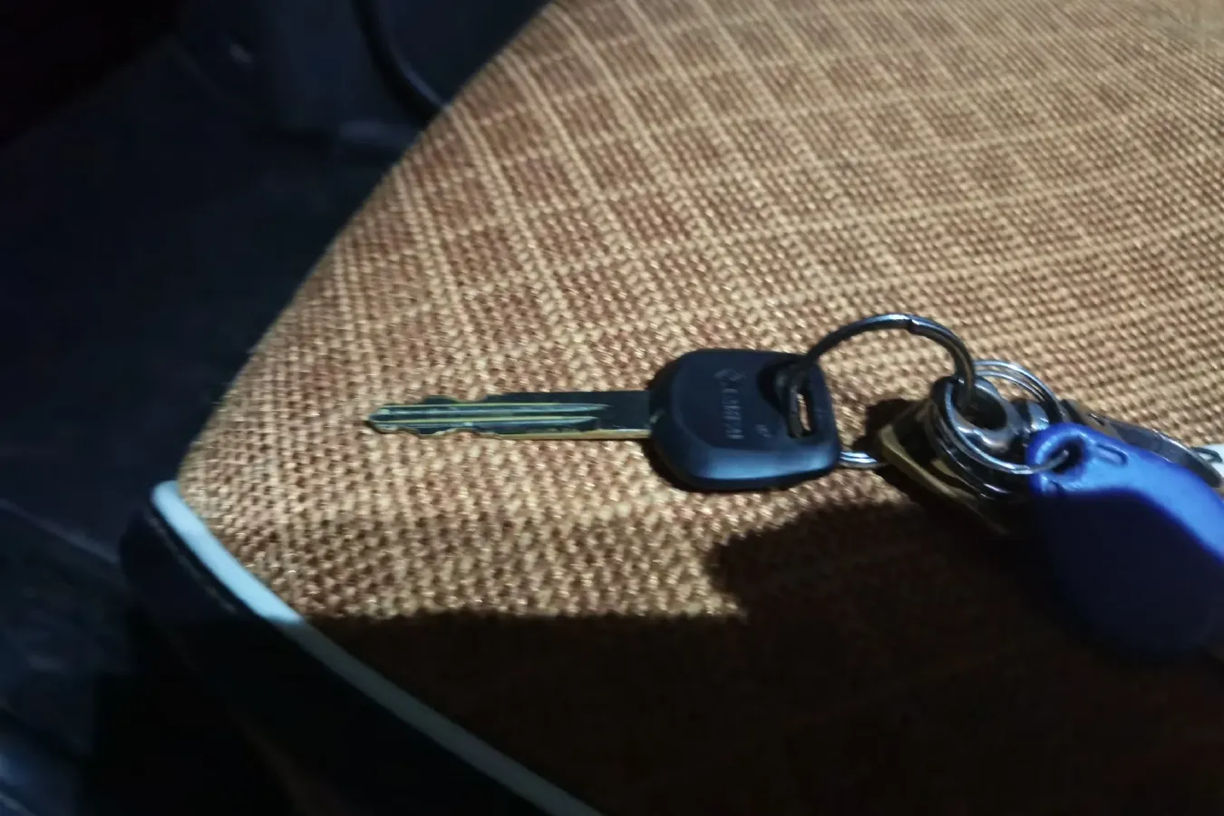 2009 Leopaard 6481 2.2L 129HP L4 5MT,autocango,china used car exporter,china ev exporter,chinese used car exporter,chinese used ev exporter