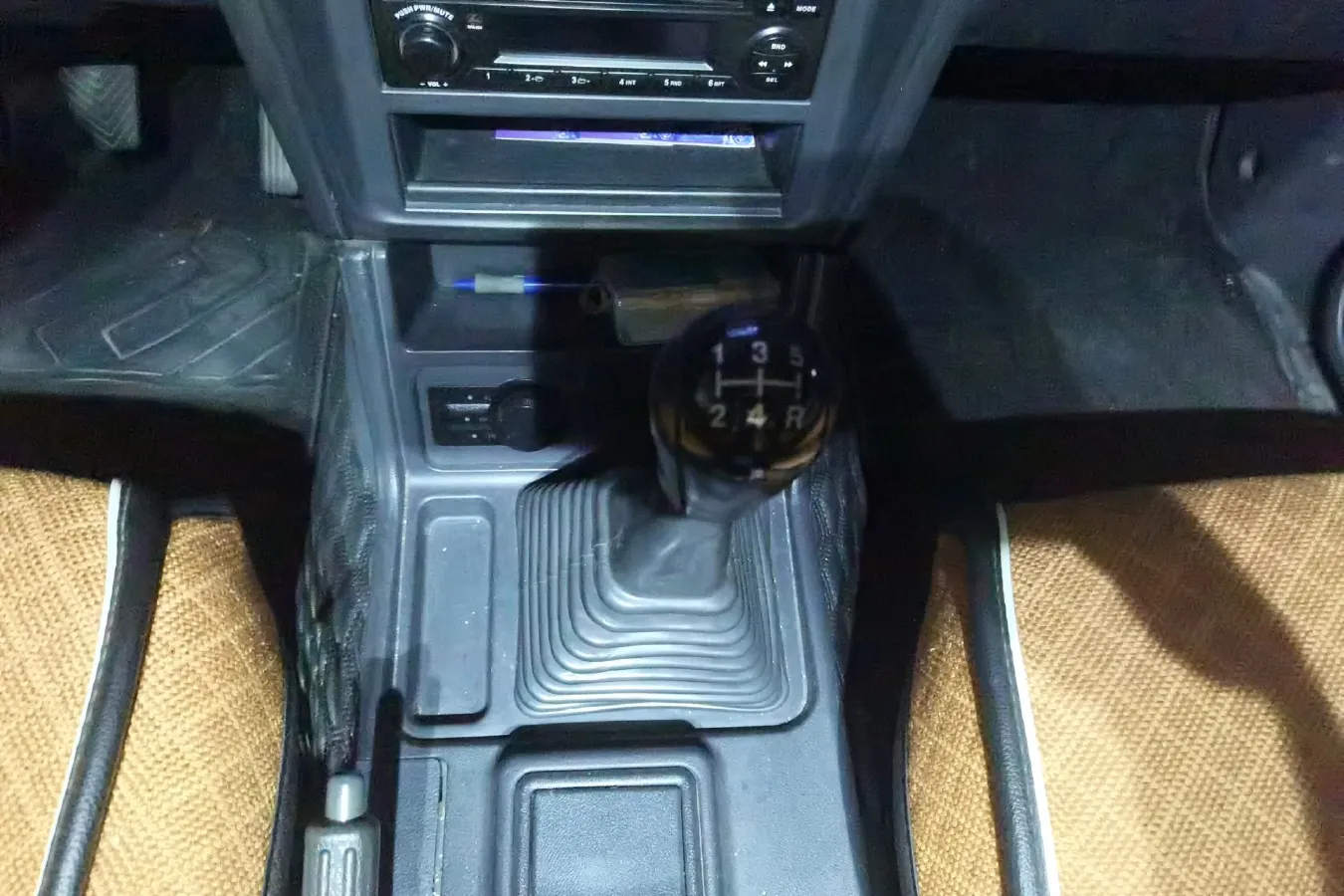 2009 Leopaard 6481 2.2L 129HP L4 5MT,autocango,china used car exporter,china ev exporter,chinese used car exporter,chinese used ev exporter