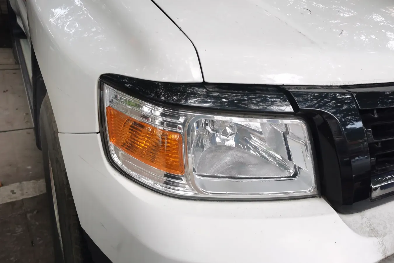 2015 Leopaard Q6 2.4L 147HP L4 5MT,autocango,china used car exporter,china ev exporter,chinese used car exporter,chinese used ev exporter