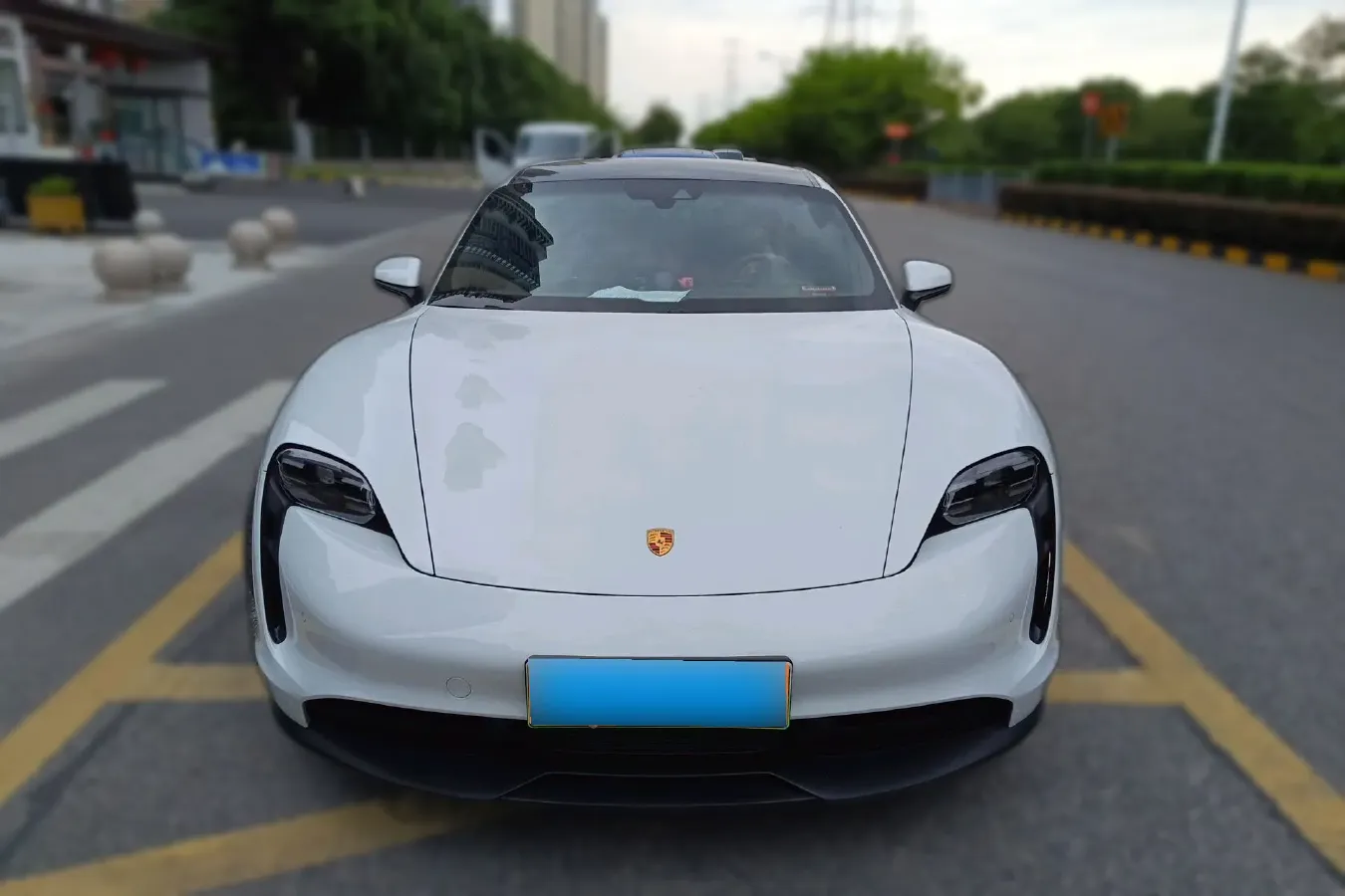 2022 Porsche Taycan 2AT BEV 79.2KWH,autocango,china used car exporter,china ev exporter,chinese used car exporter,chinese used ev exporter
