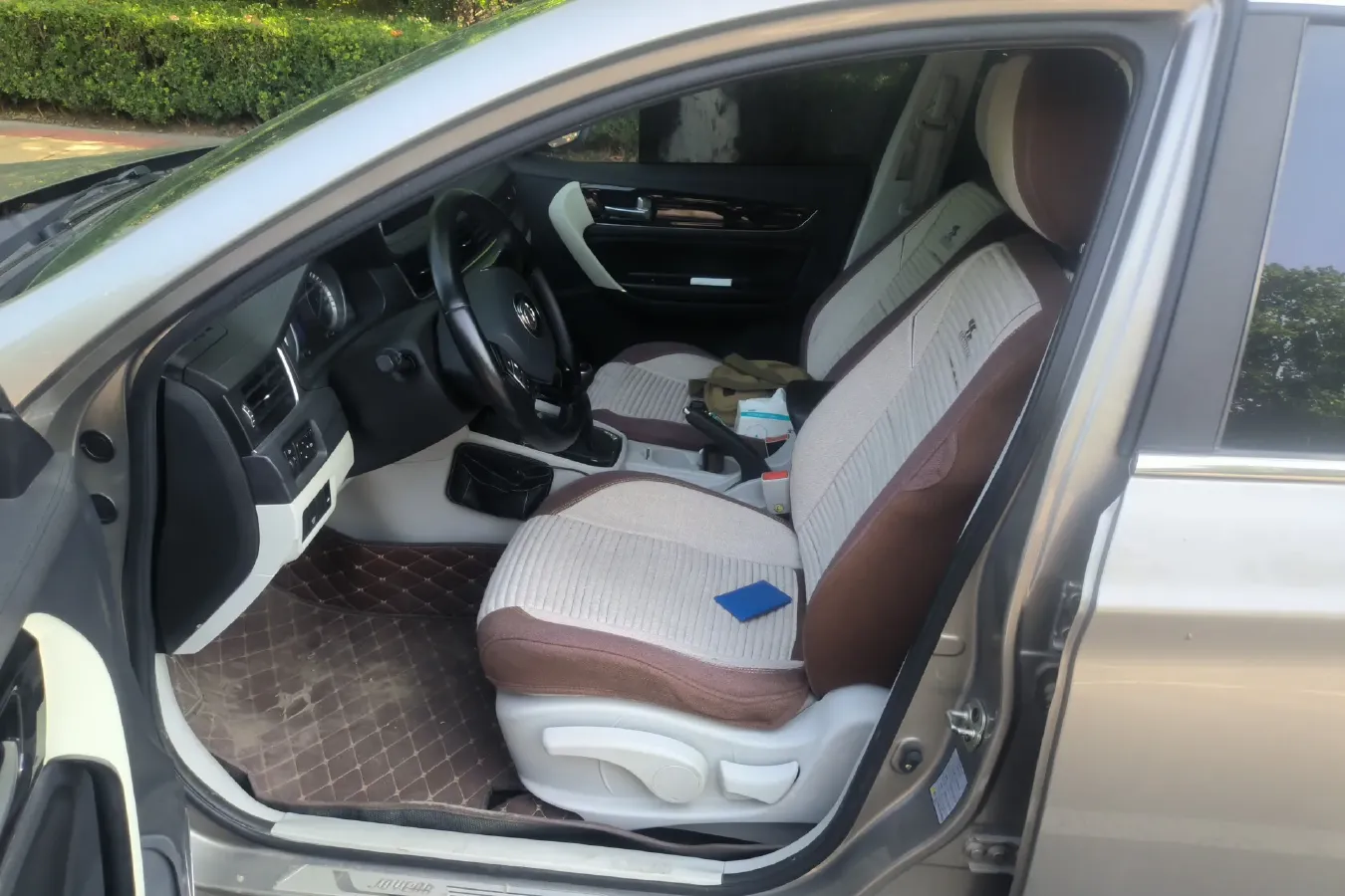 2017 DongFeng Forthing Joyear S50 1.5L 120HP L4 5MT,autocango,china used car exporter,china ev exporter,chinese used car exporter,chinese used ev exporter