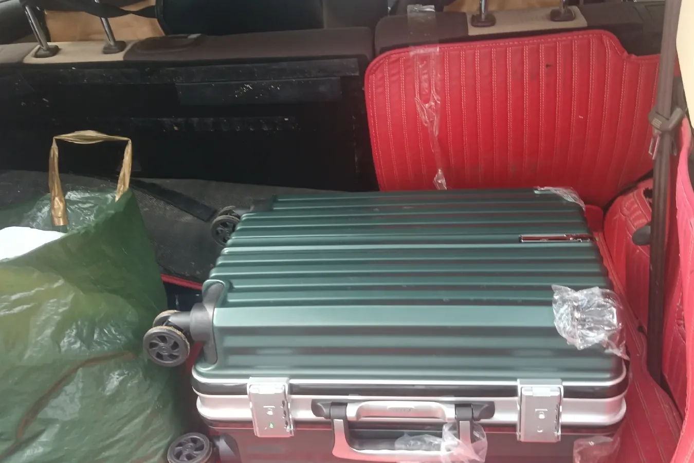 2018 Leopaard CS9 1.5T 150HP L4 CVT,autocango,china used car exporter,china ev exporter,chinese used car exporter,chinese used ev exporter