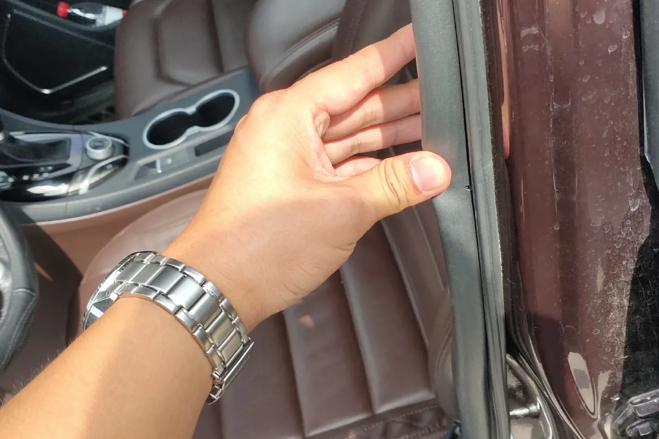 2016 HaiMa V70 1.5T 156HP L4 6AT,autocango,china used car exporter,china ev exporter,chinese used car exporter,chinese used ev exporter