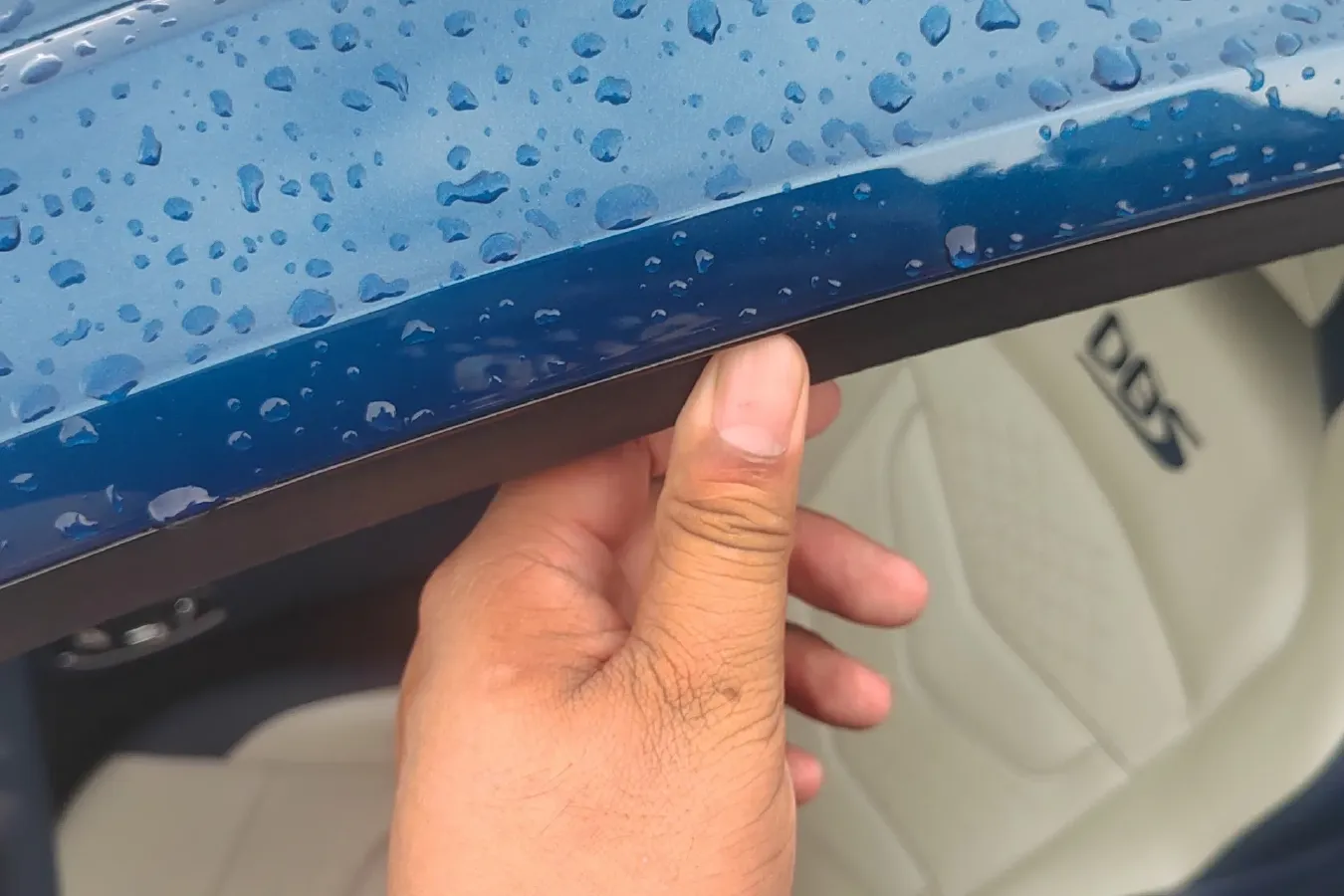 2020 Aston Martin DBS 5.2T 725HP V12 8AT,autocango,china used car exporter,china ev exporter,chinese used car exporter,chinese used ev exporter